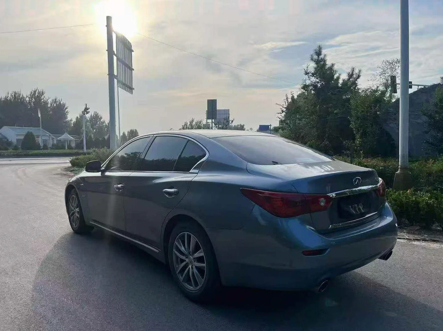 英菲尼迪Q50 后面外观三