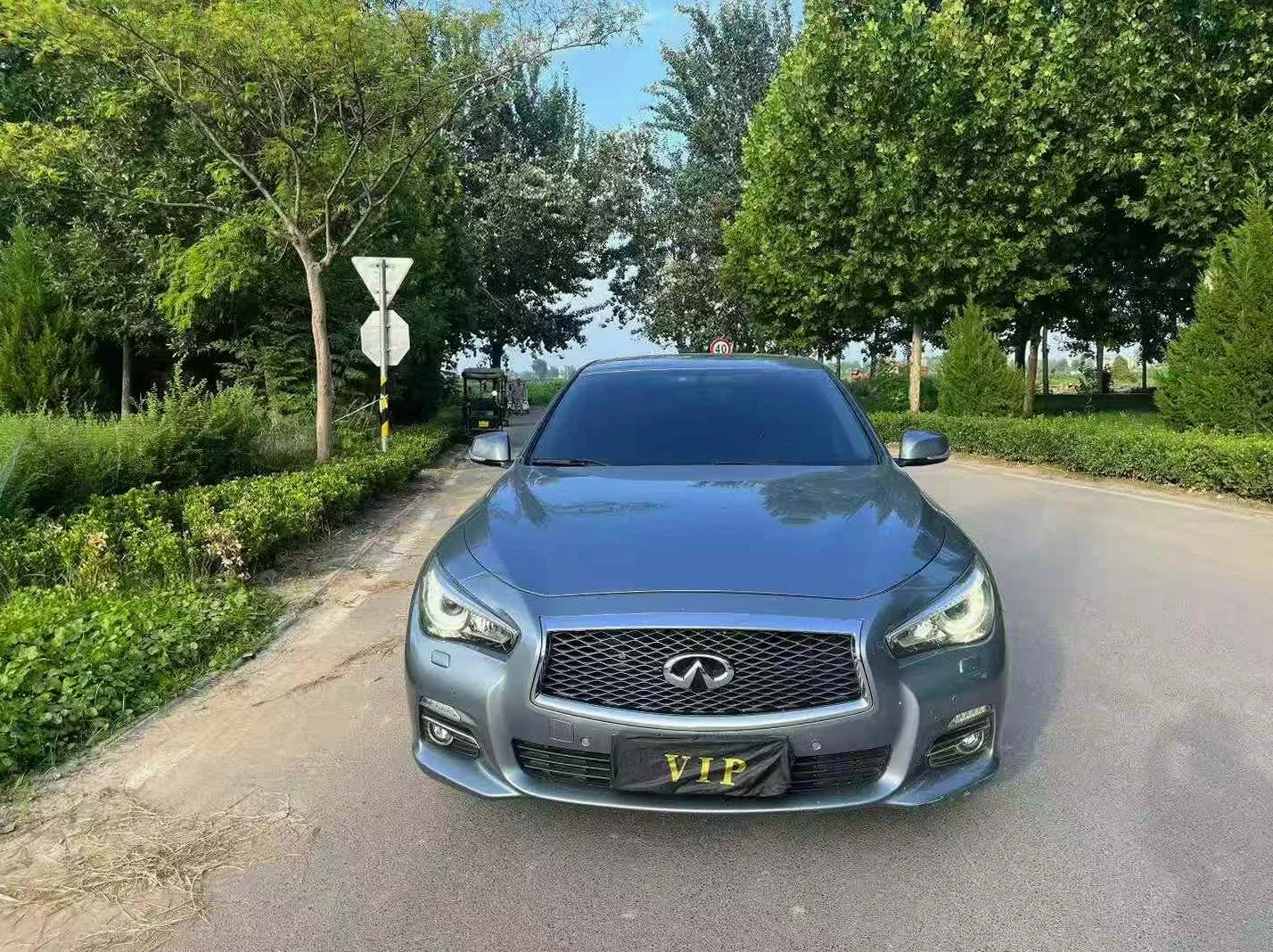 英菲尼迪Q50 正面外观二