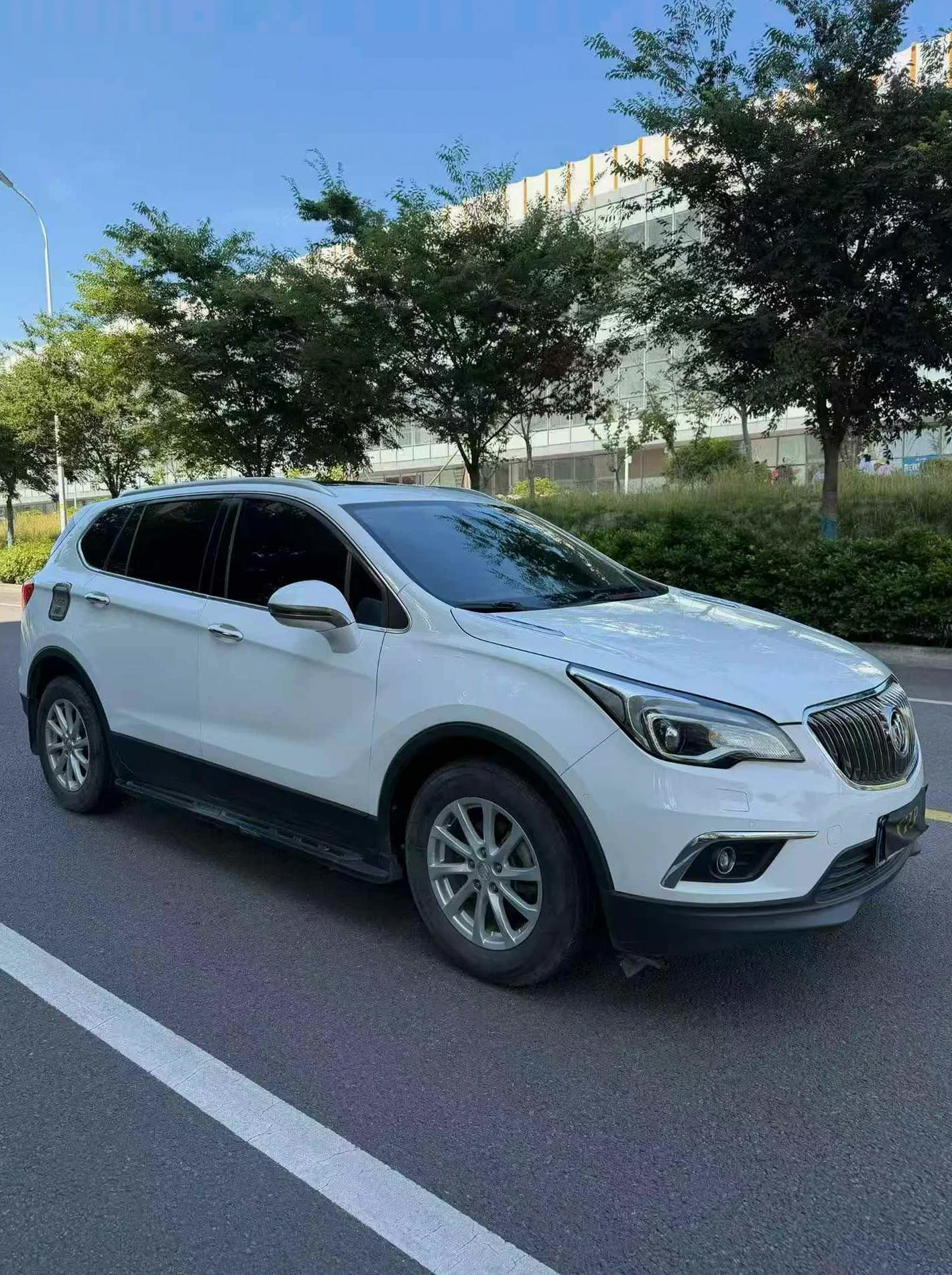 别克昂科威 正面外观二