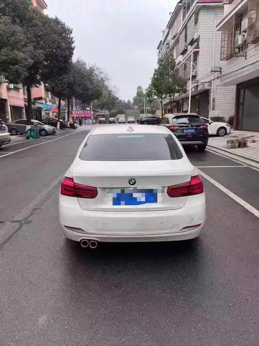 宝马3系 内饰后排