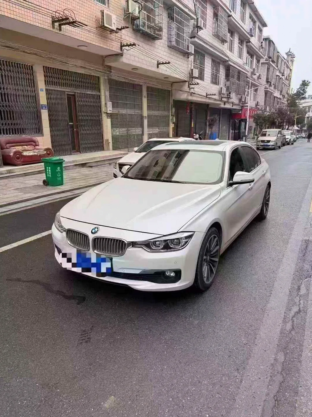 宝马3系 正面外观三