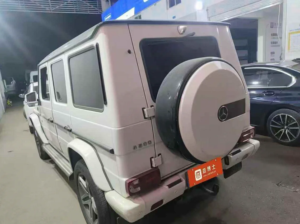 奔驰G 后面外观一