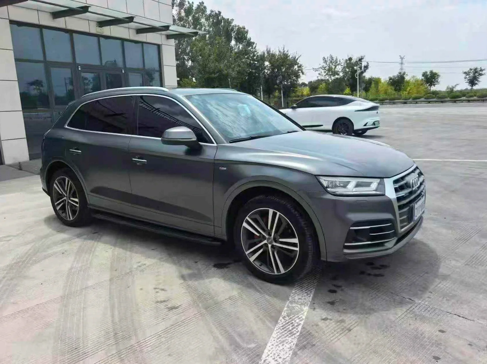 奥迪Q5 后面外观三