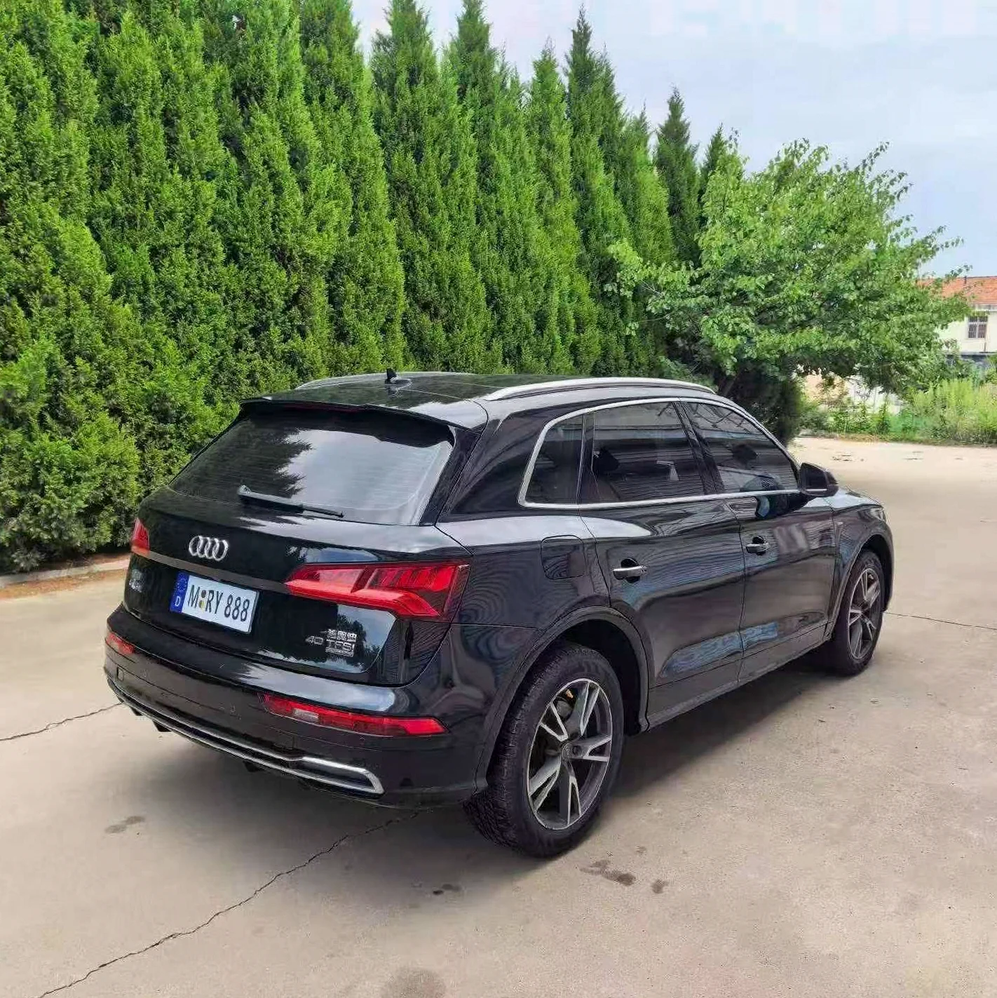 奥迪Q5 后面外观三