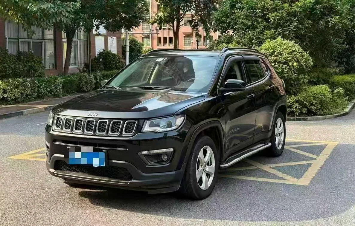 Jeep指南者 正面外观三