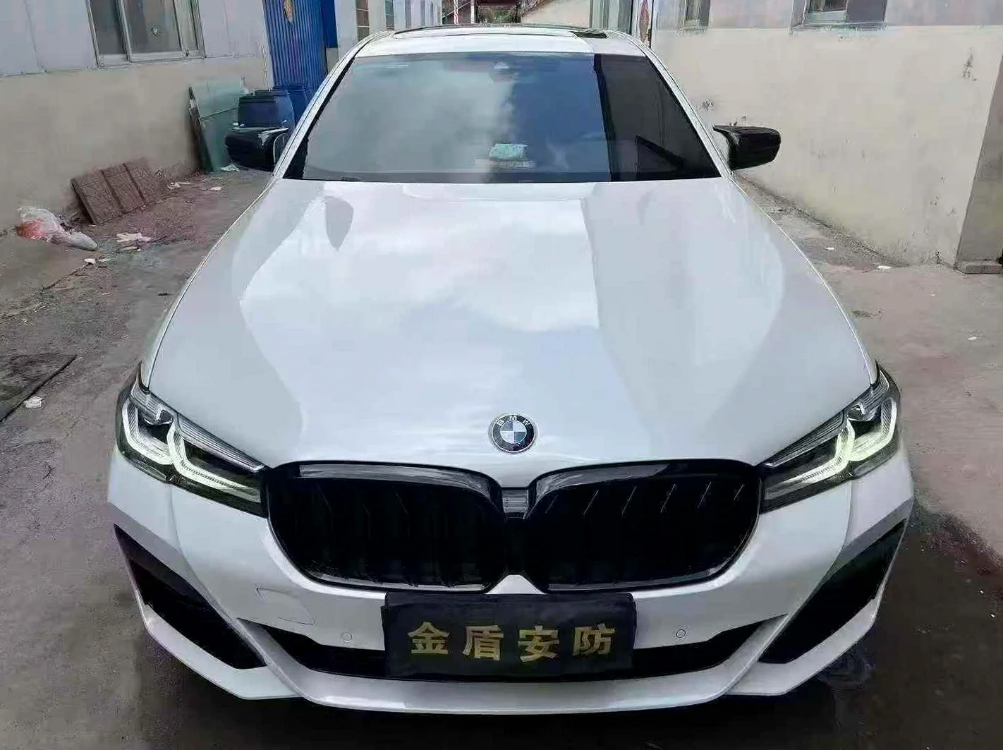 宝马5系 正面外观二