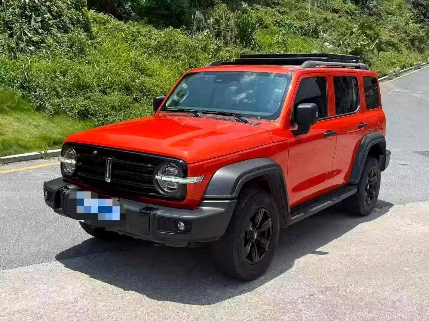 长城汽车坦克 正面外观三