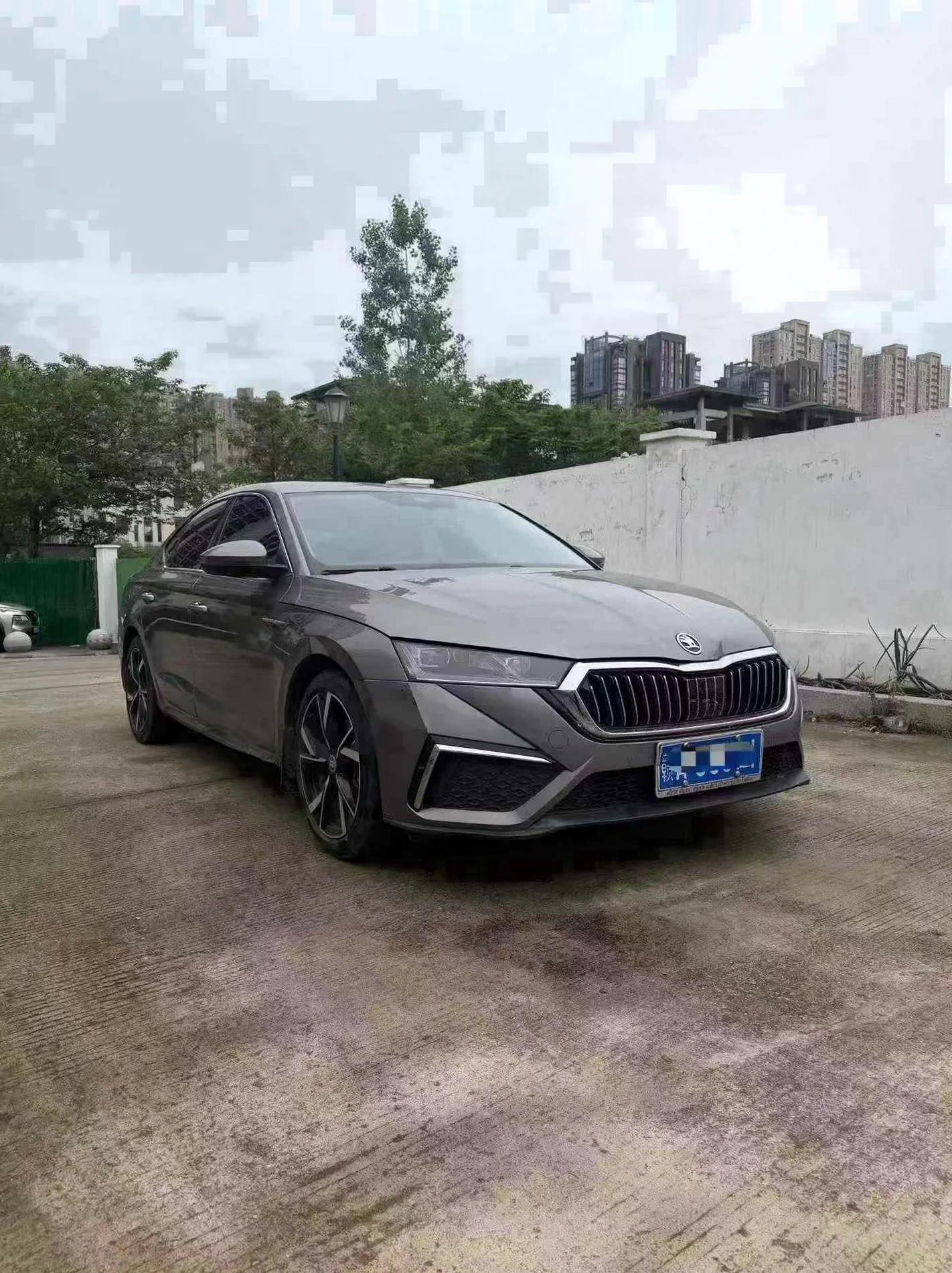 斯柯达明锐 正面外观三