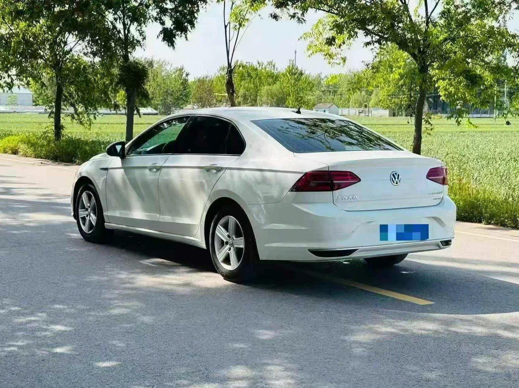 大众凌渡 后面外观一