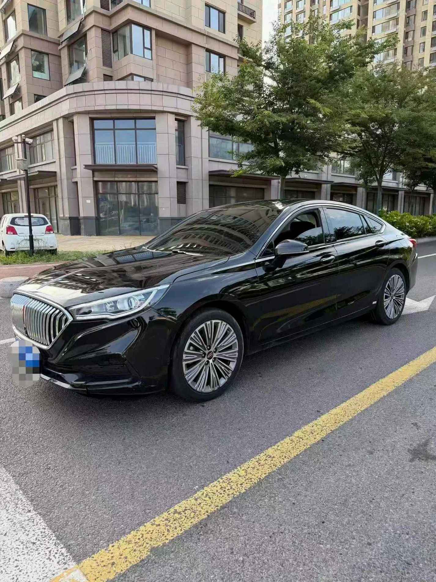 红旗H5 正面外观三