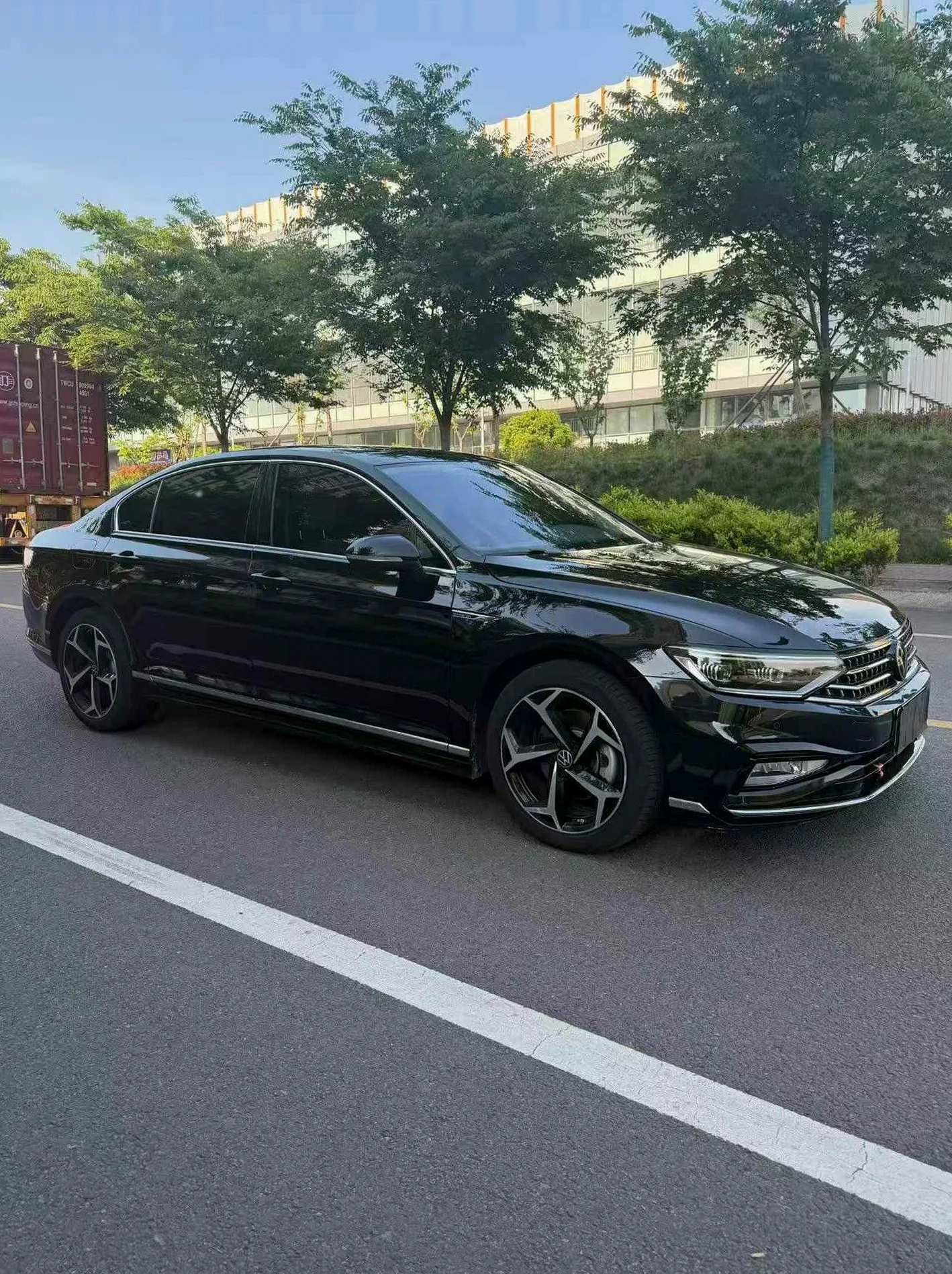 大众迈腾 正面外观二