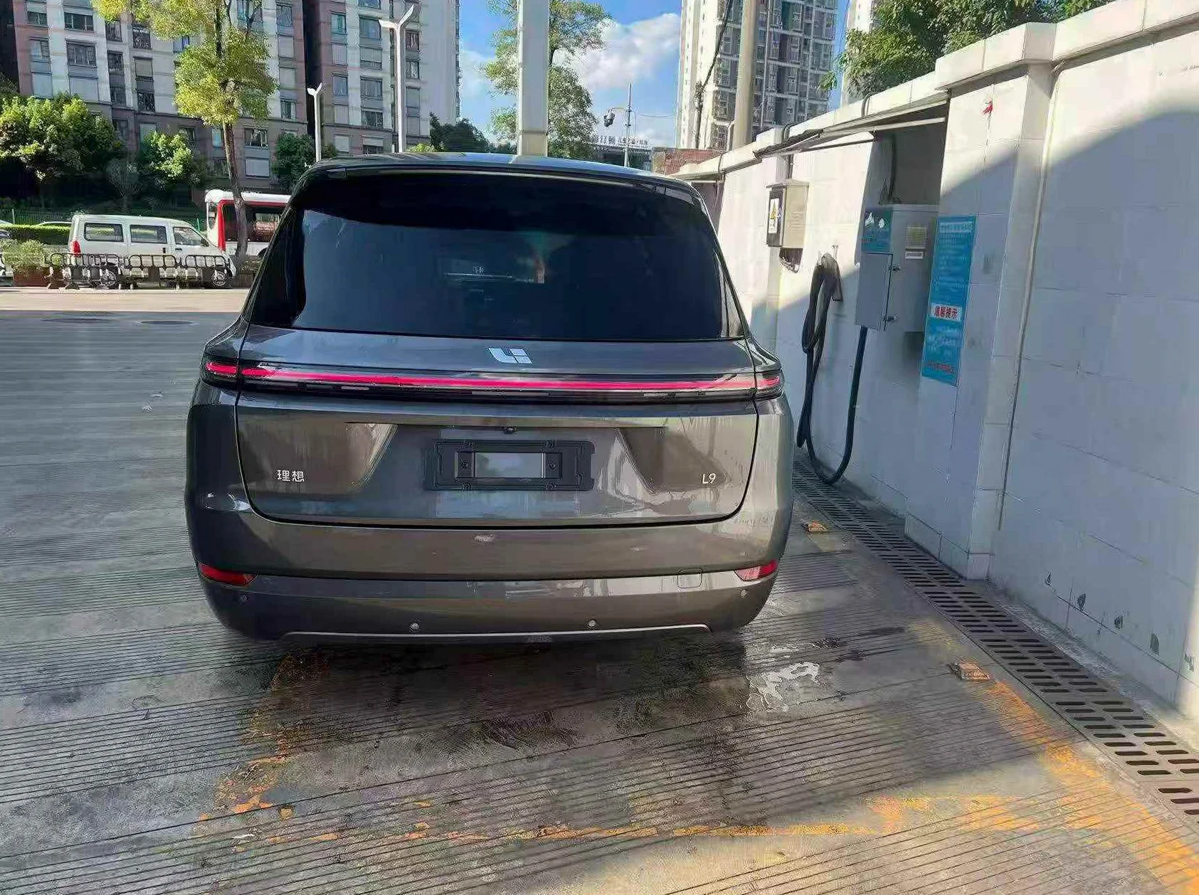 理想L9 驾驶室