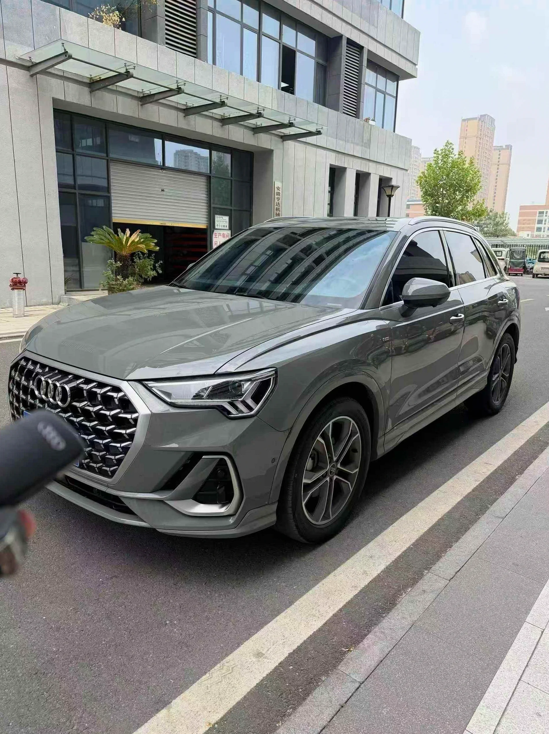 奥迪Q3 正面外观三