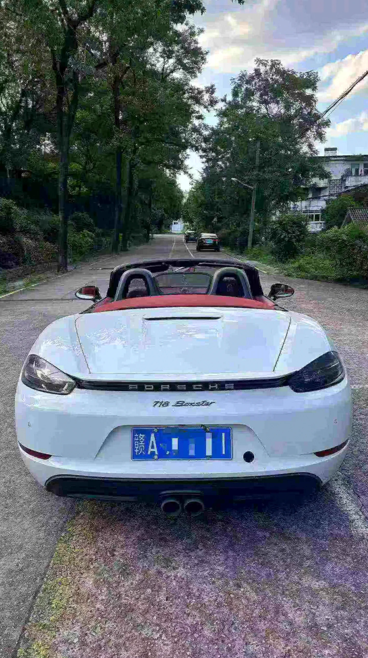 保时捷718 驾驶室