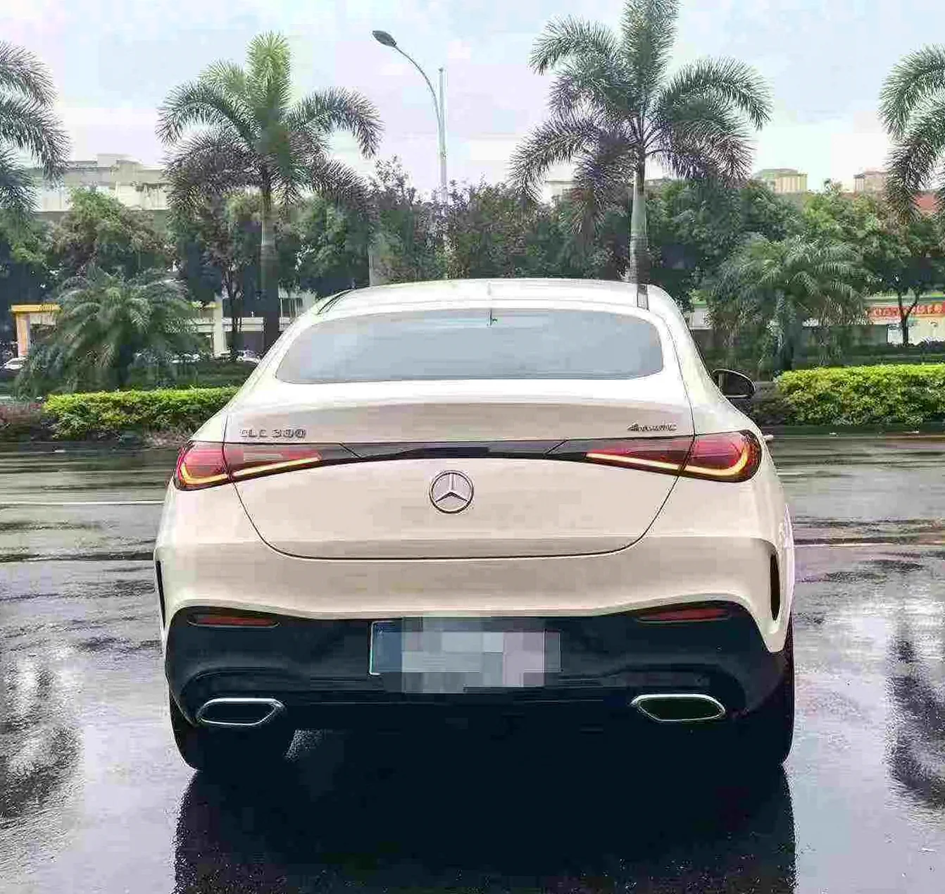 奔驰GLC 后面外观二