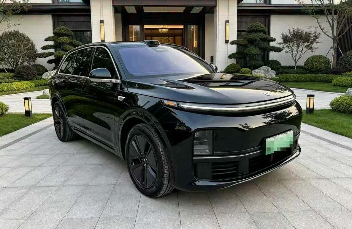 理想L7 正面外观三