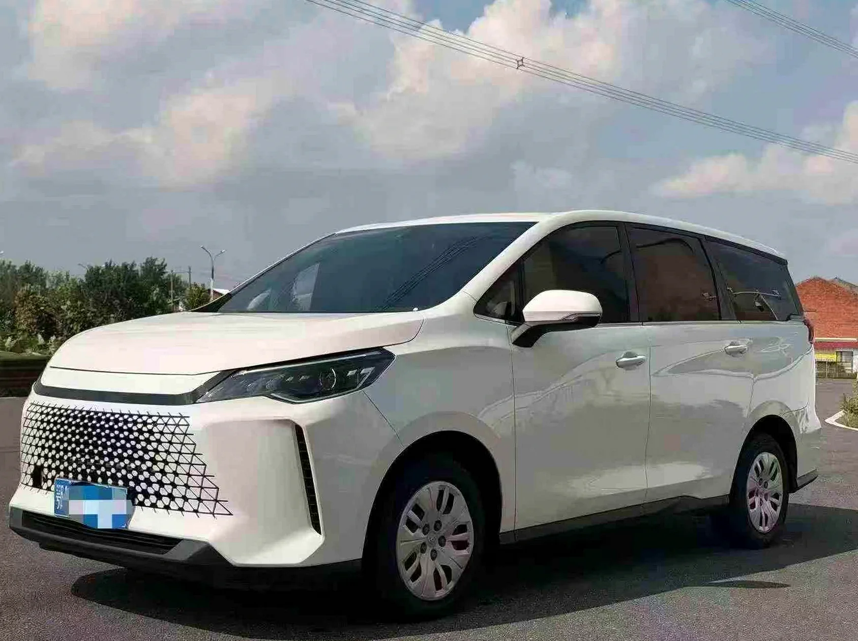 大通G50 正面外观三