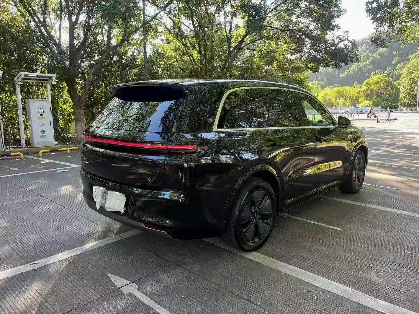 理想L8 内饰前排
