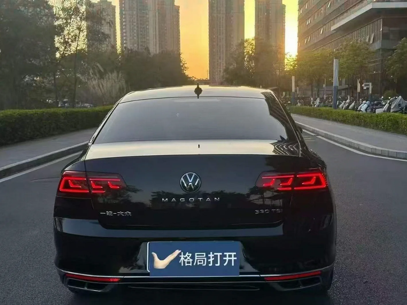 大众迈腾 内饰后排