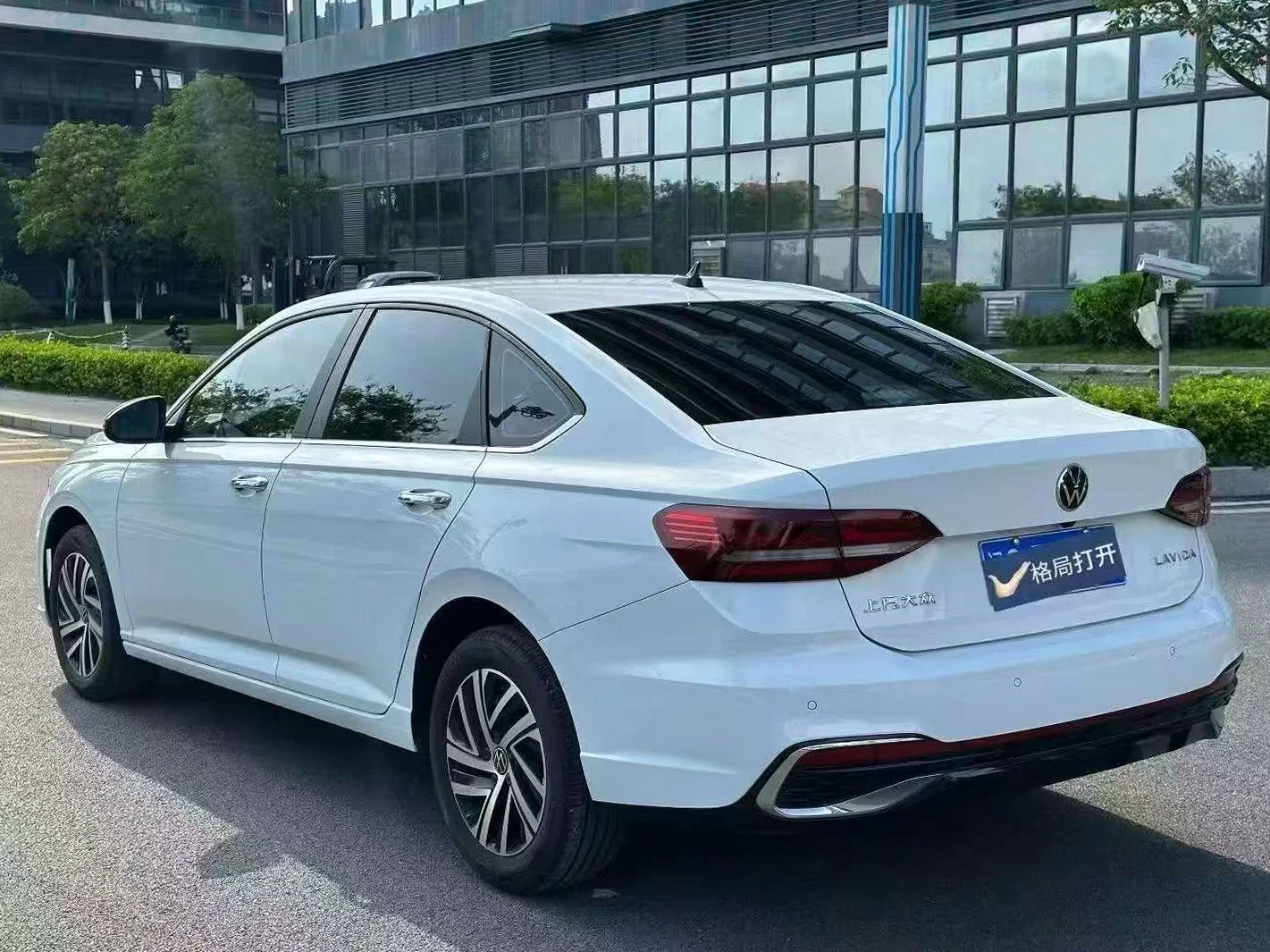 大众朗逸 后面外观一