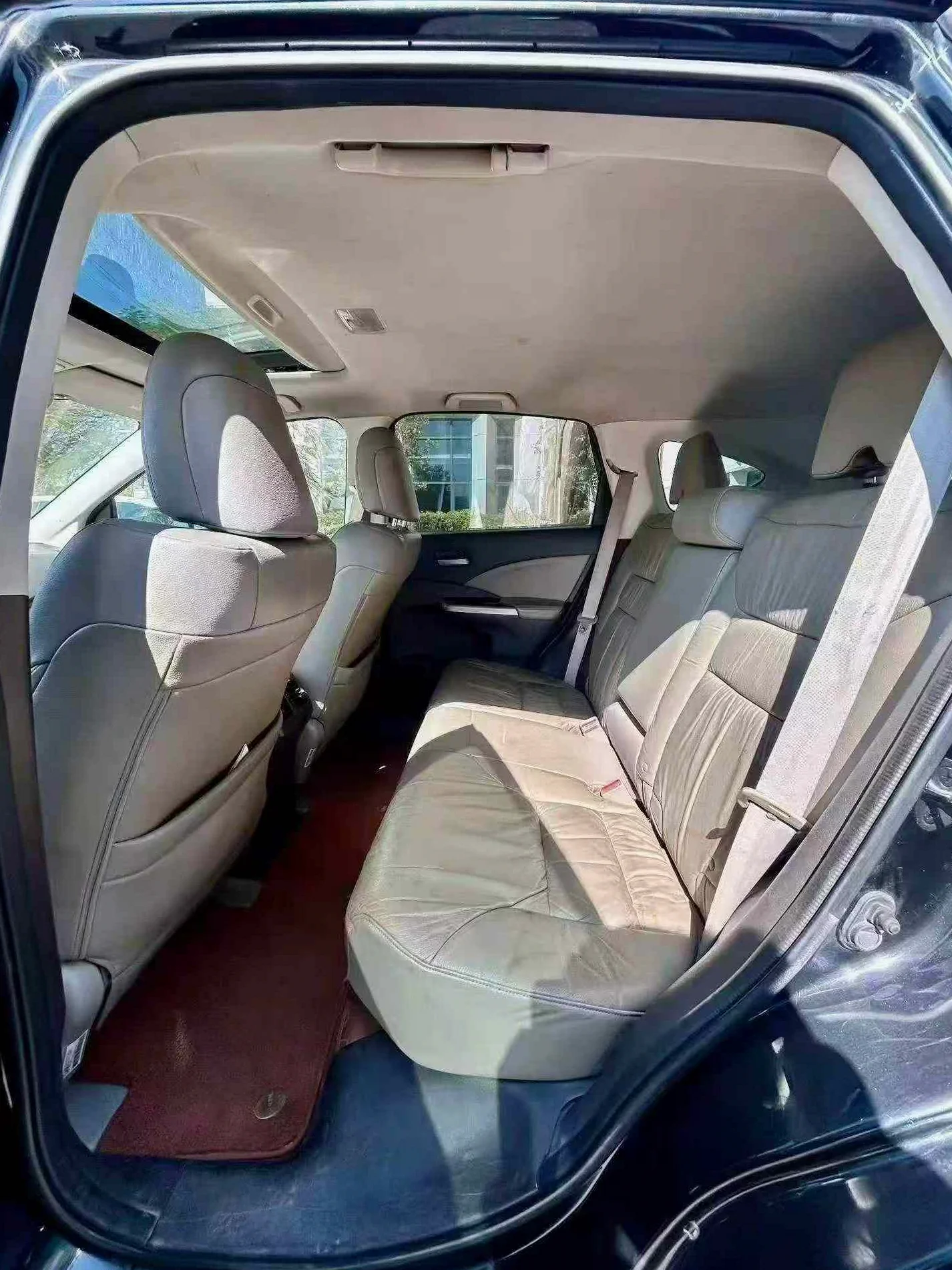 本田CRV 后面外观三