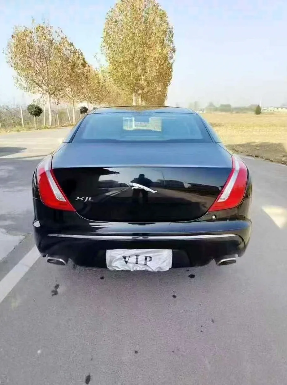捷豹XJL 内饰前排