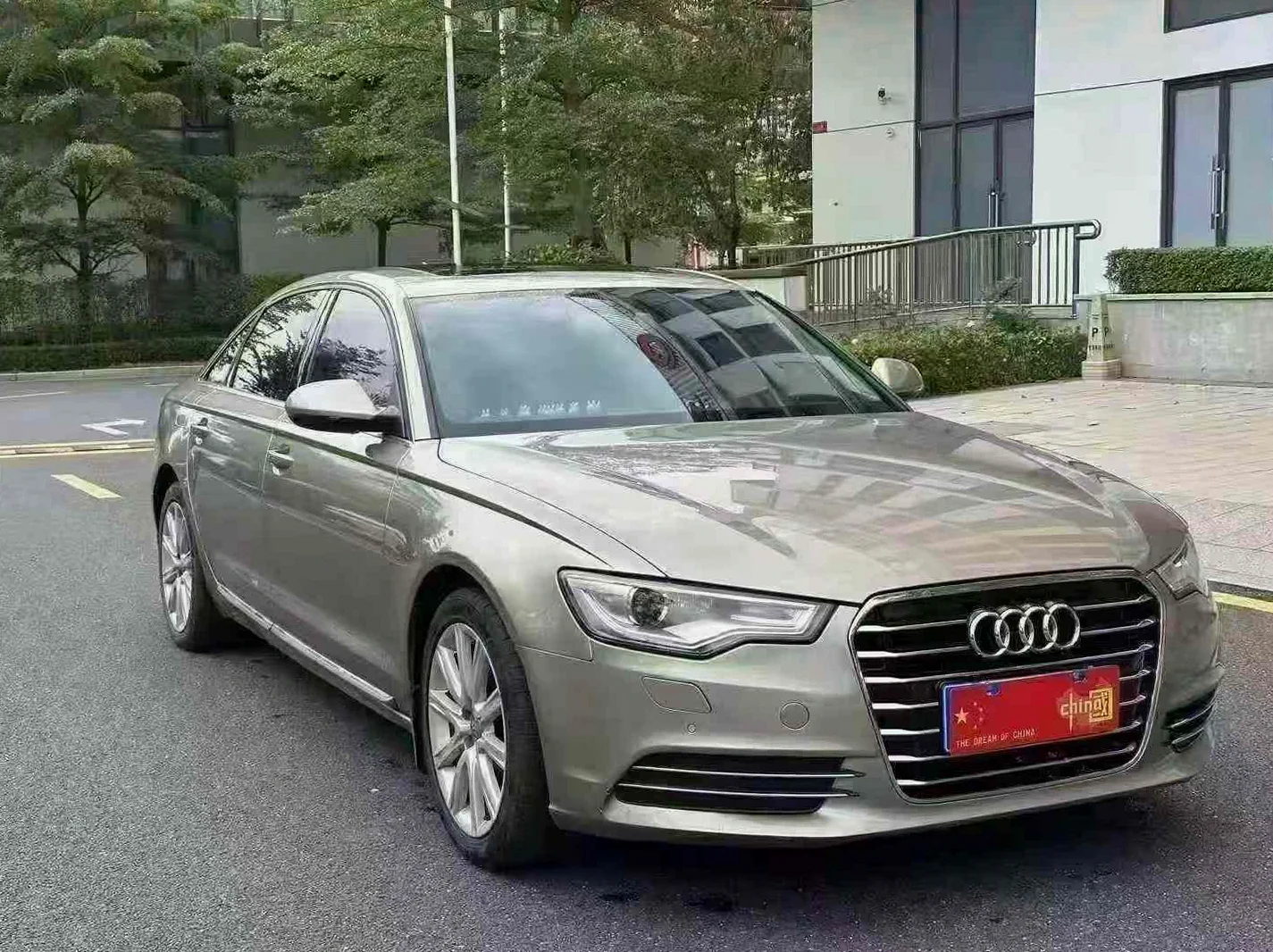 13年奥迪A6L 2.5 V6