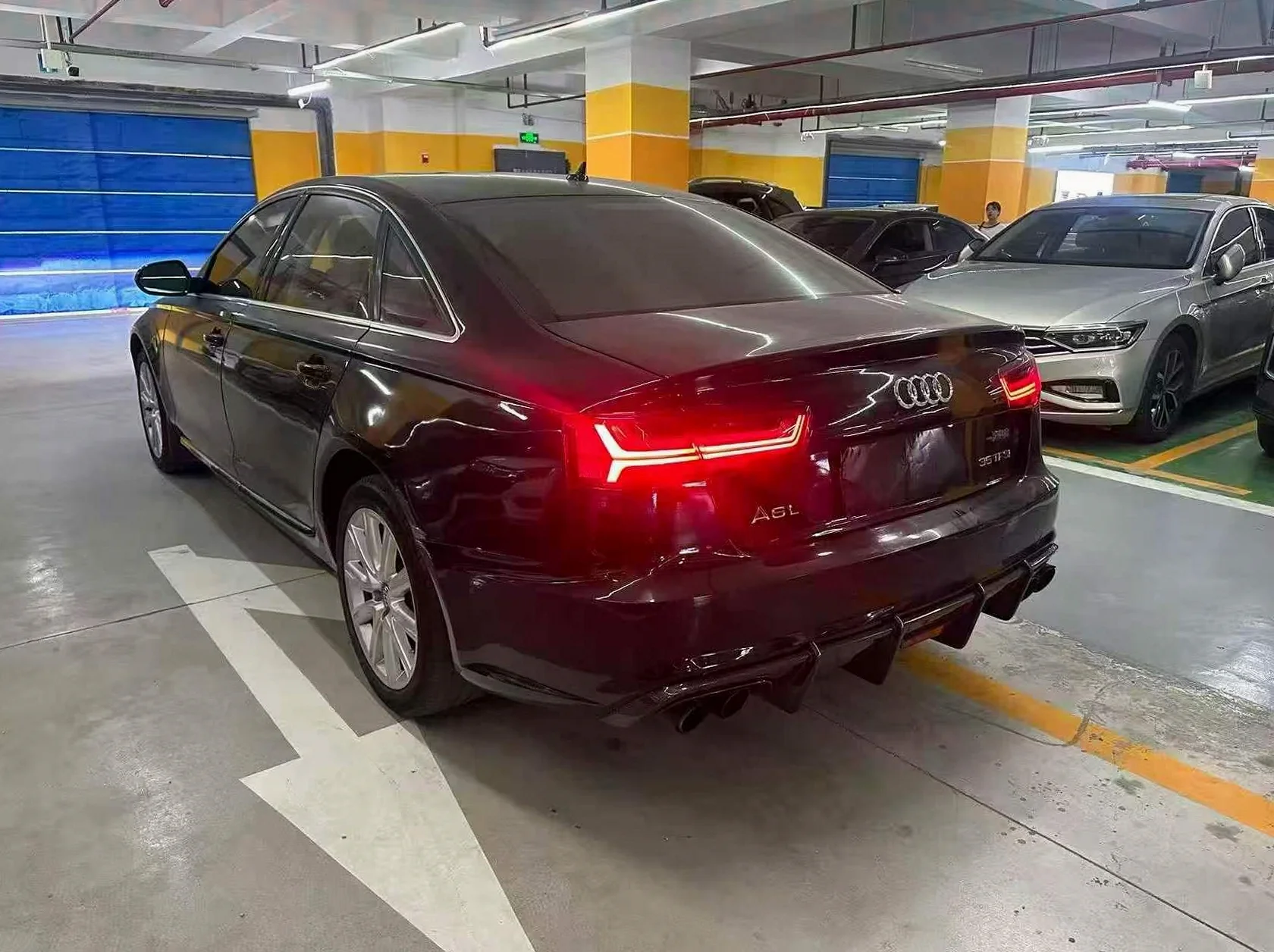 奥迪A6L 驾驶室
