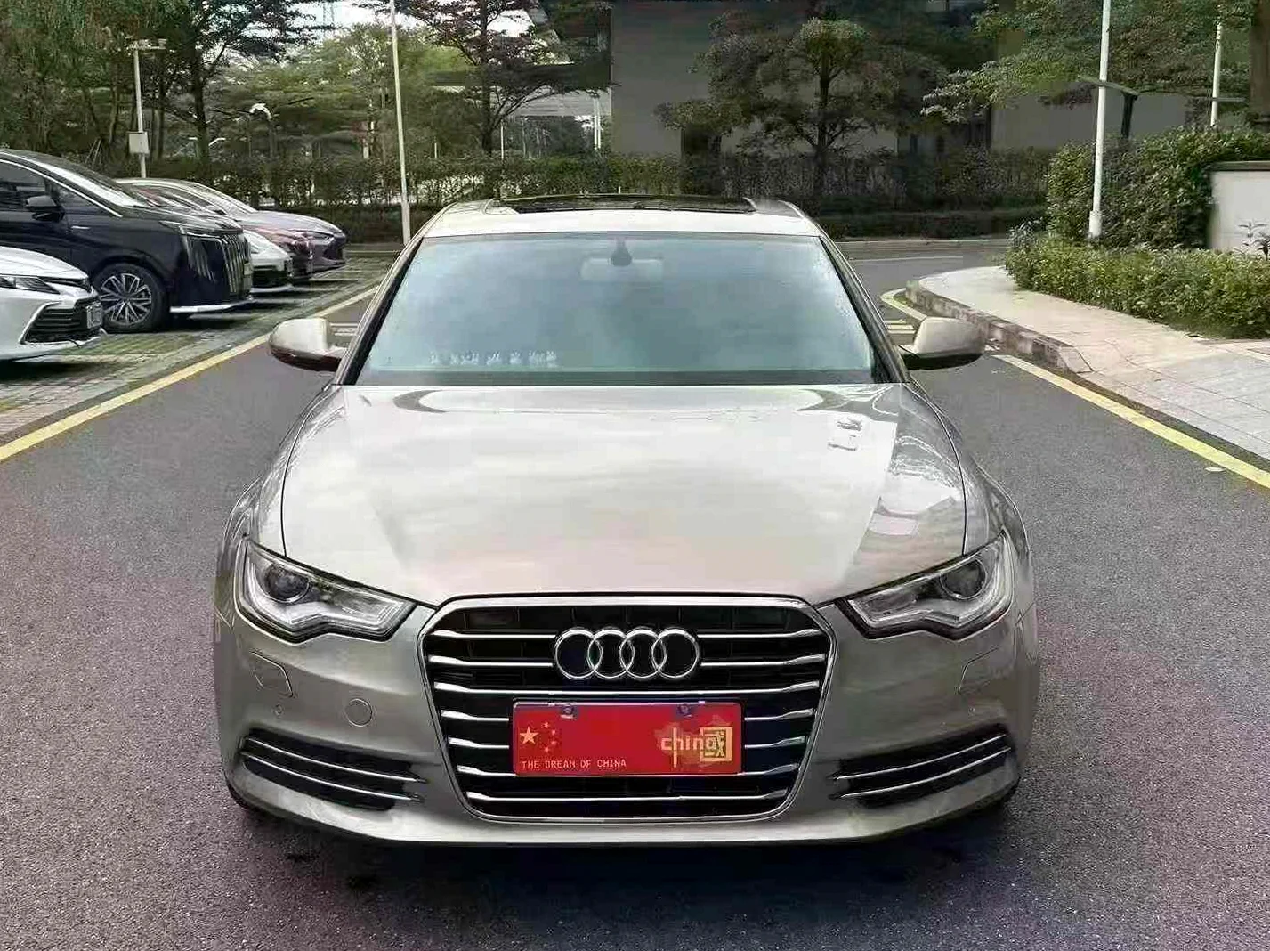 奥迪A6L 正面外观二