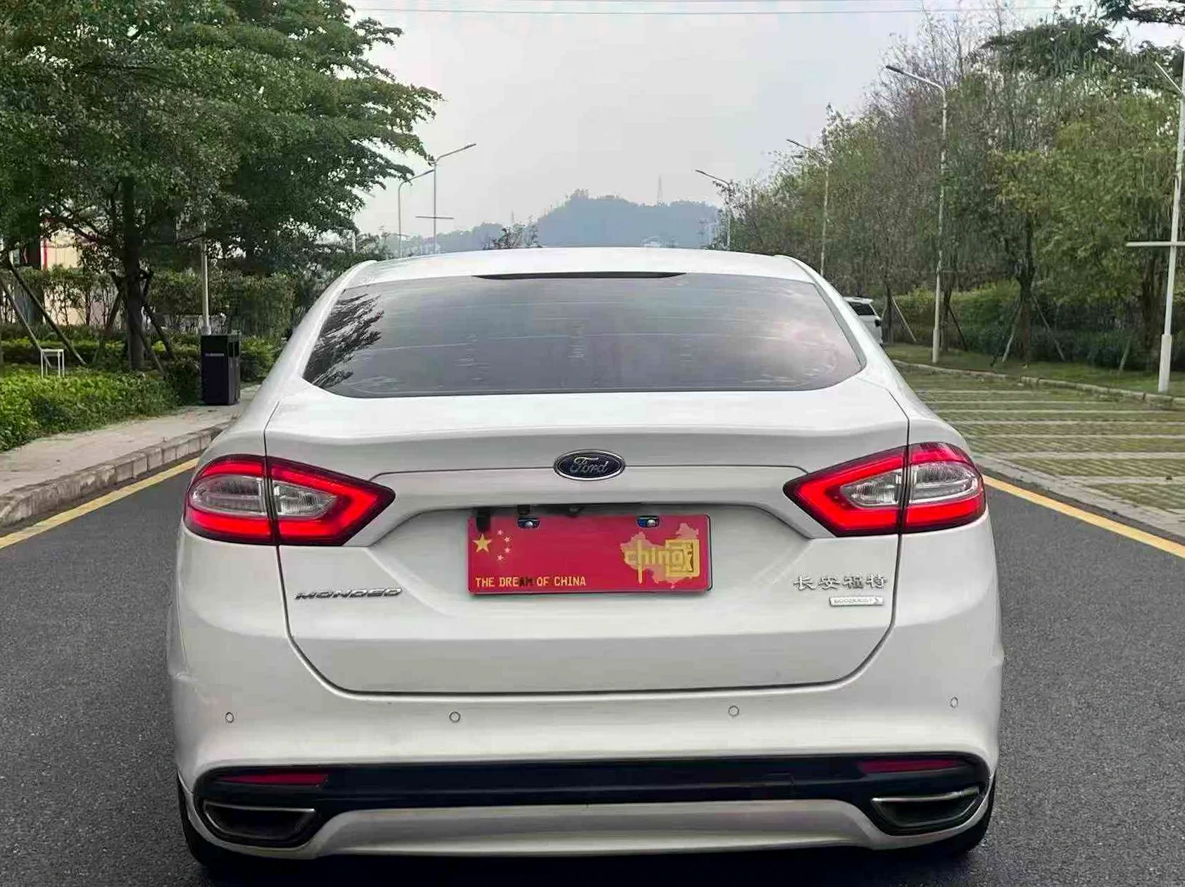 福特蒙迪欧 后面外观二