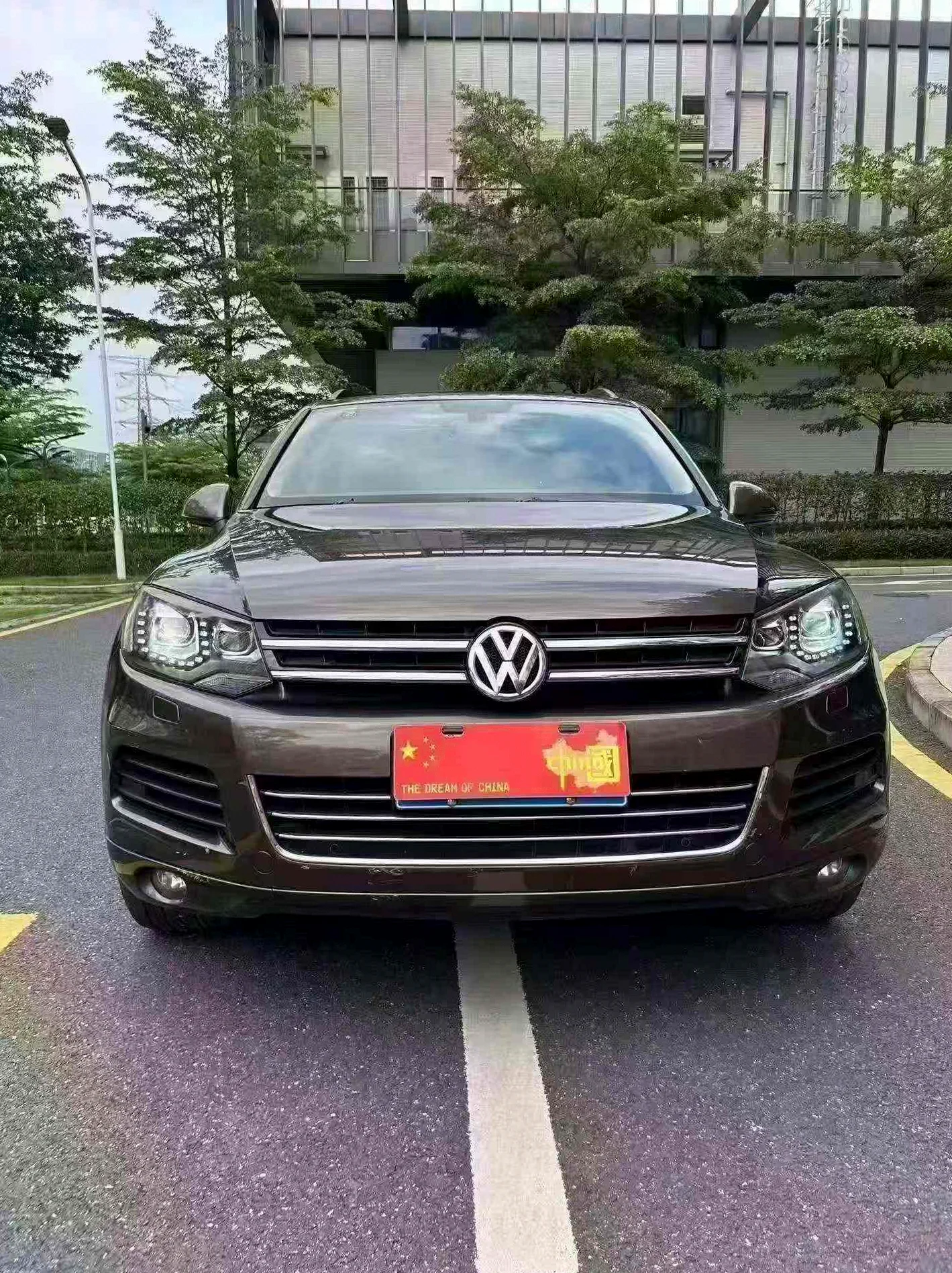 大众途锐 正面外观二