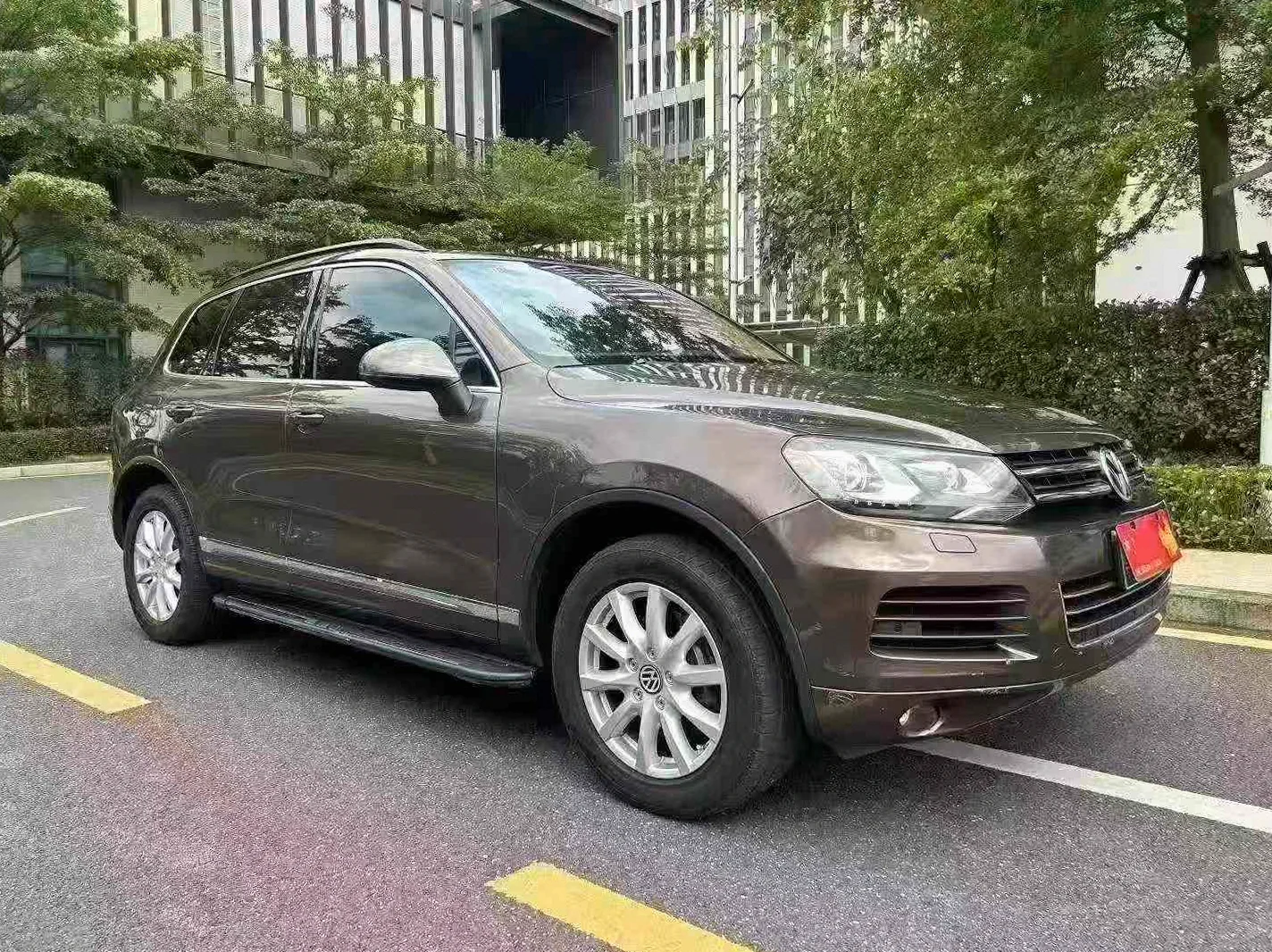 大众途锐 正面外观三