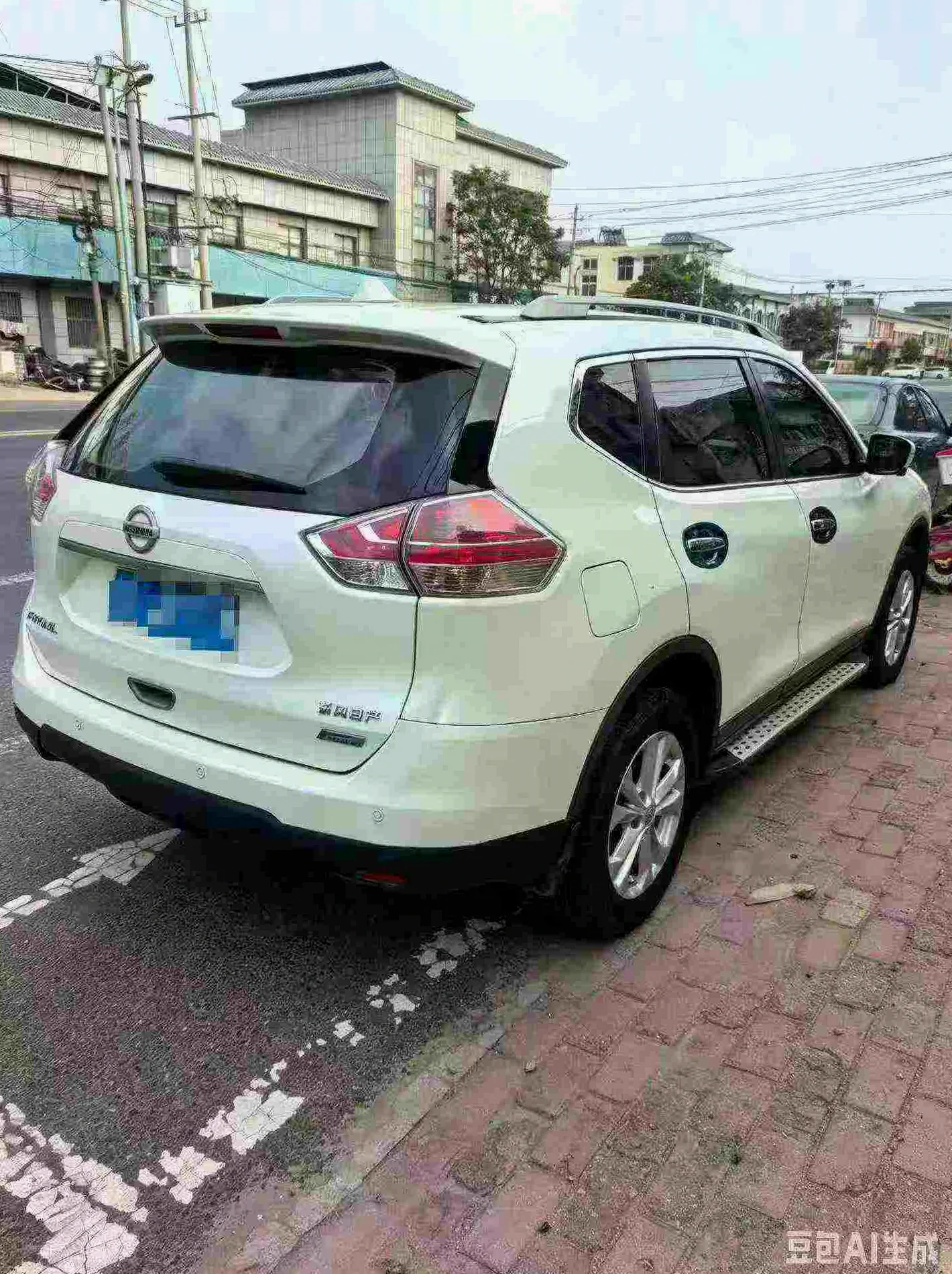 日产奇骏 后面外观一