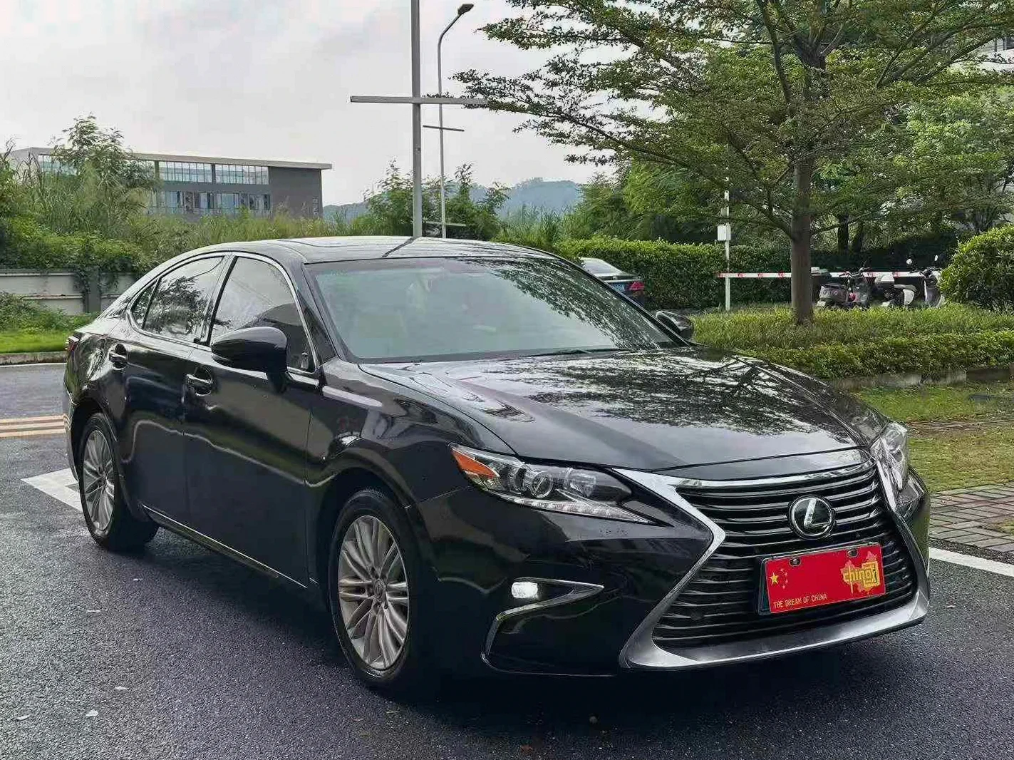 16年雷克萨斯ES200 2.0L