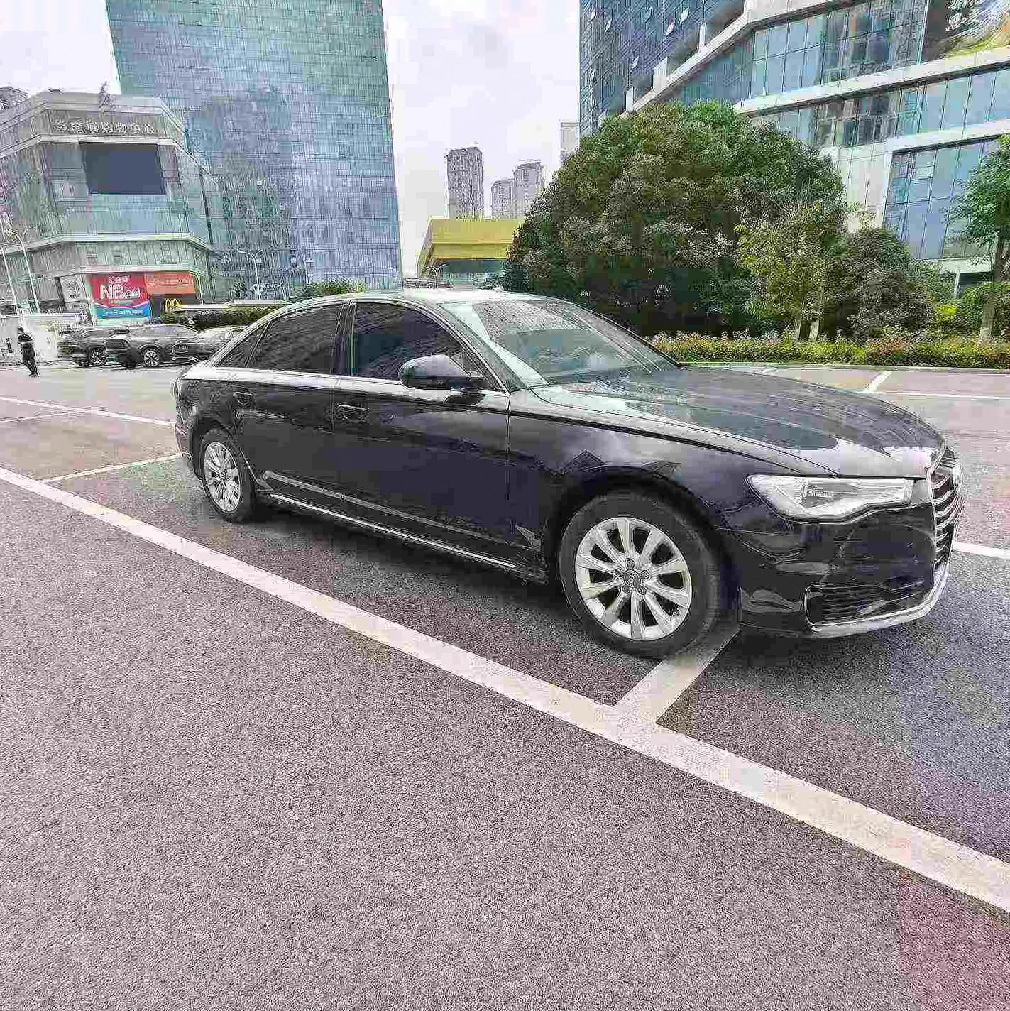 奥迪A6L 正面外观二