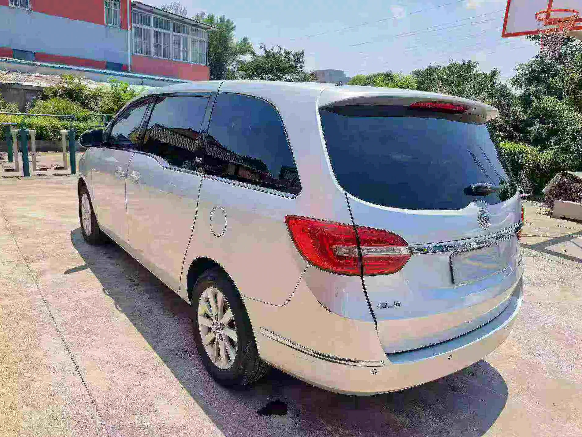 别克GL8 驾驶室