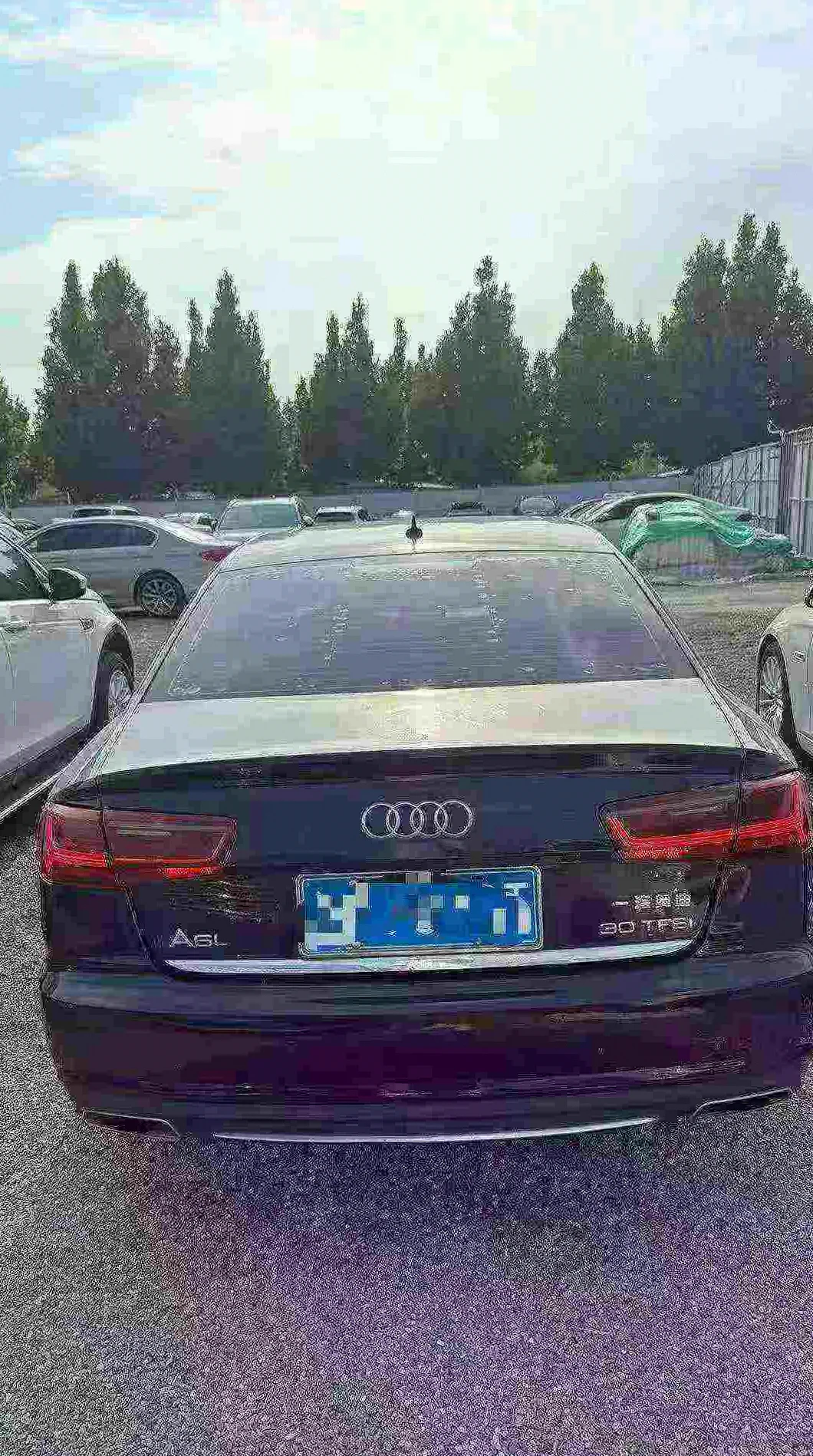 奥迪A6L 后面外观三