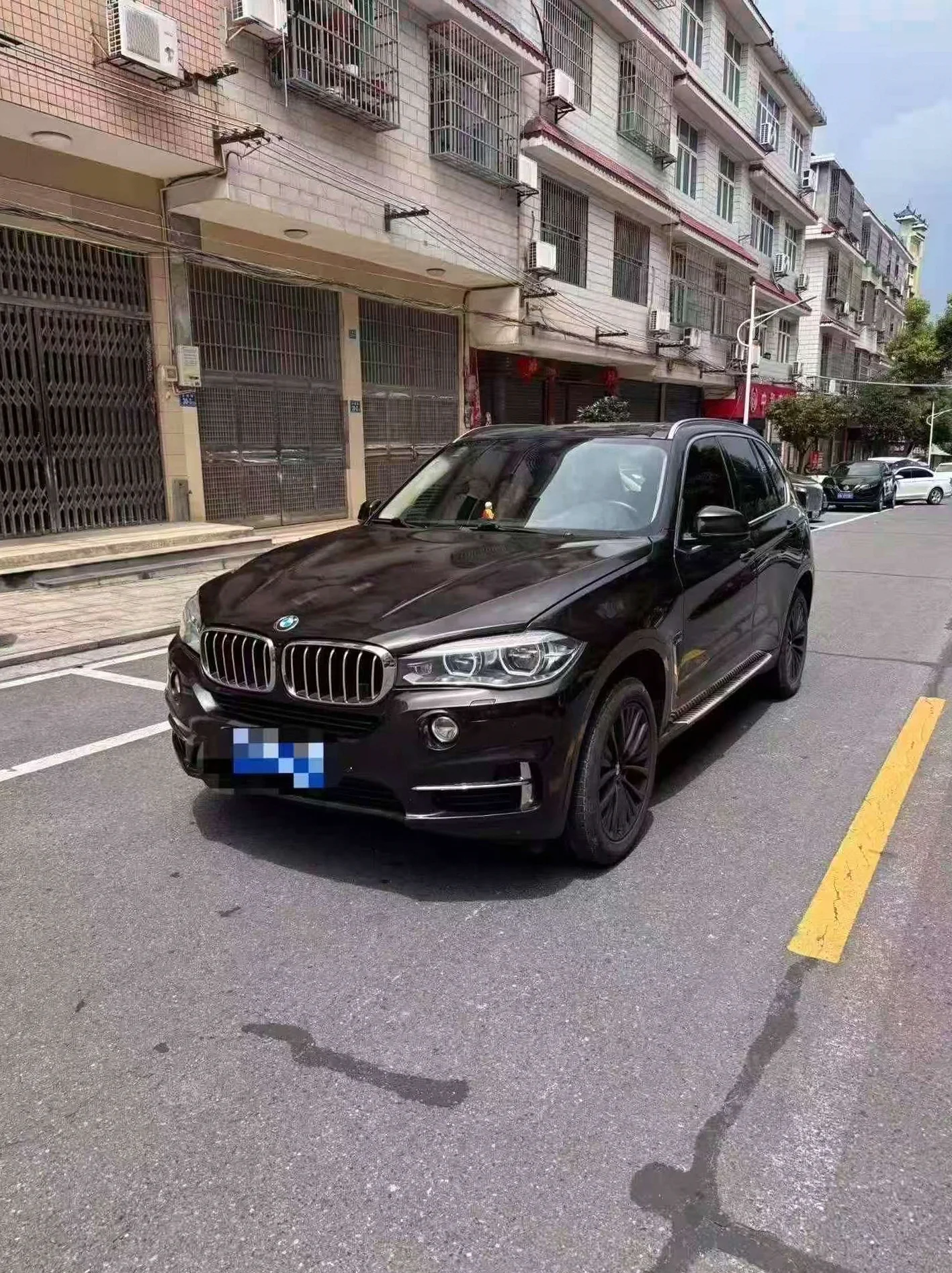 宝马X5 正面外观三