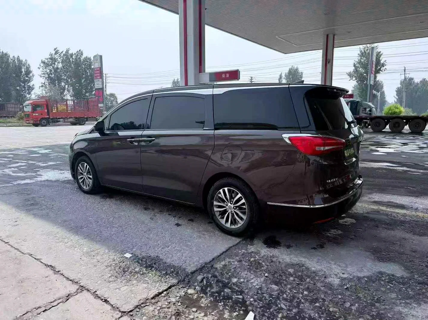 别克GL8 驾驶室
