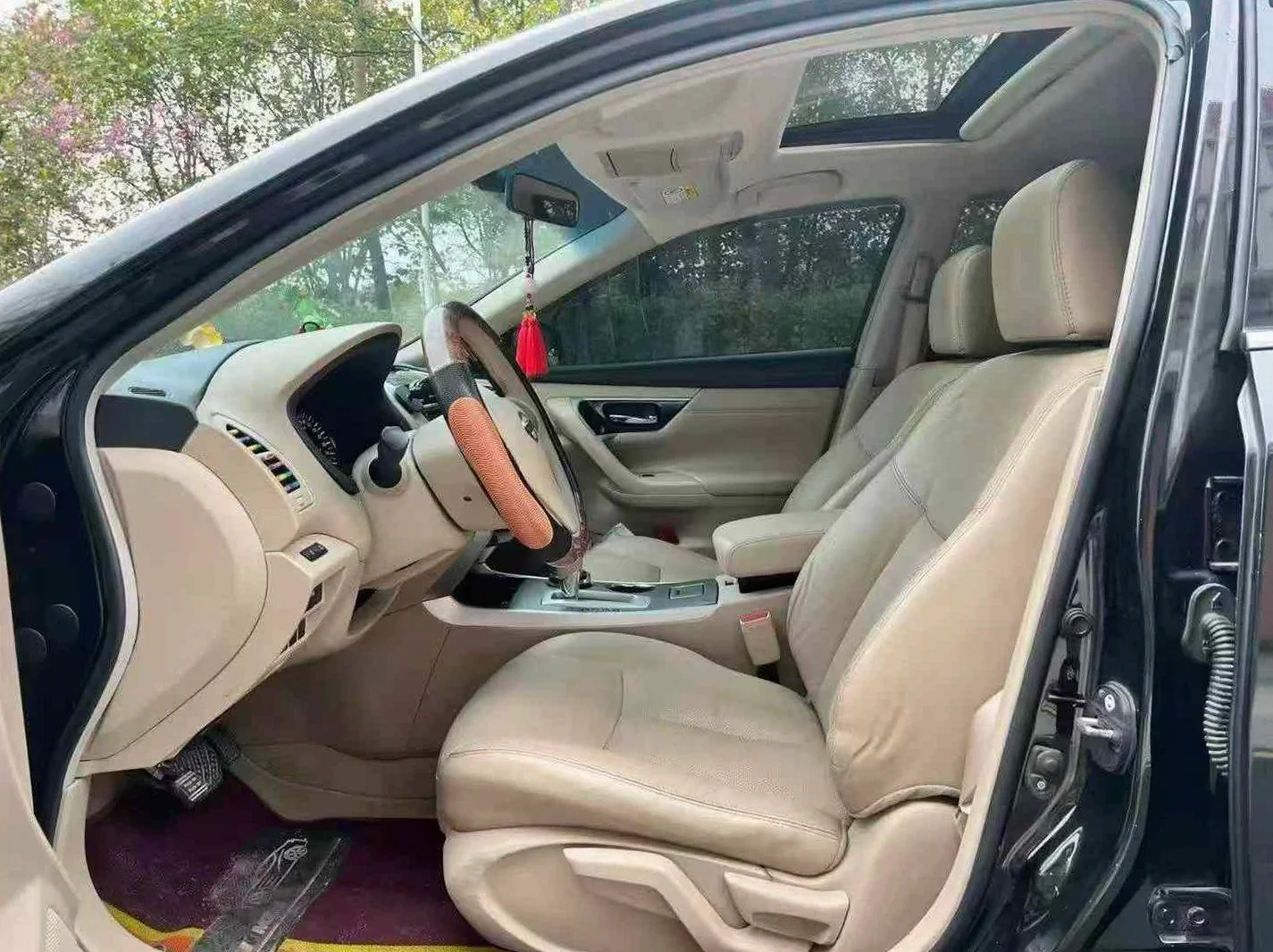 日产天籁 内饰后排