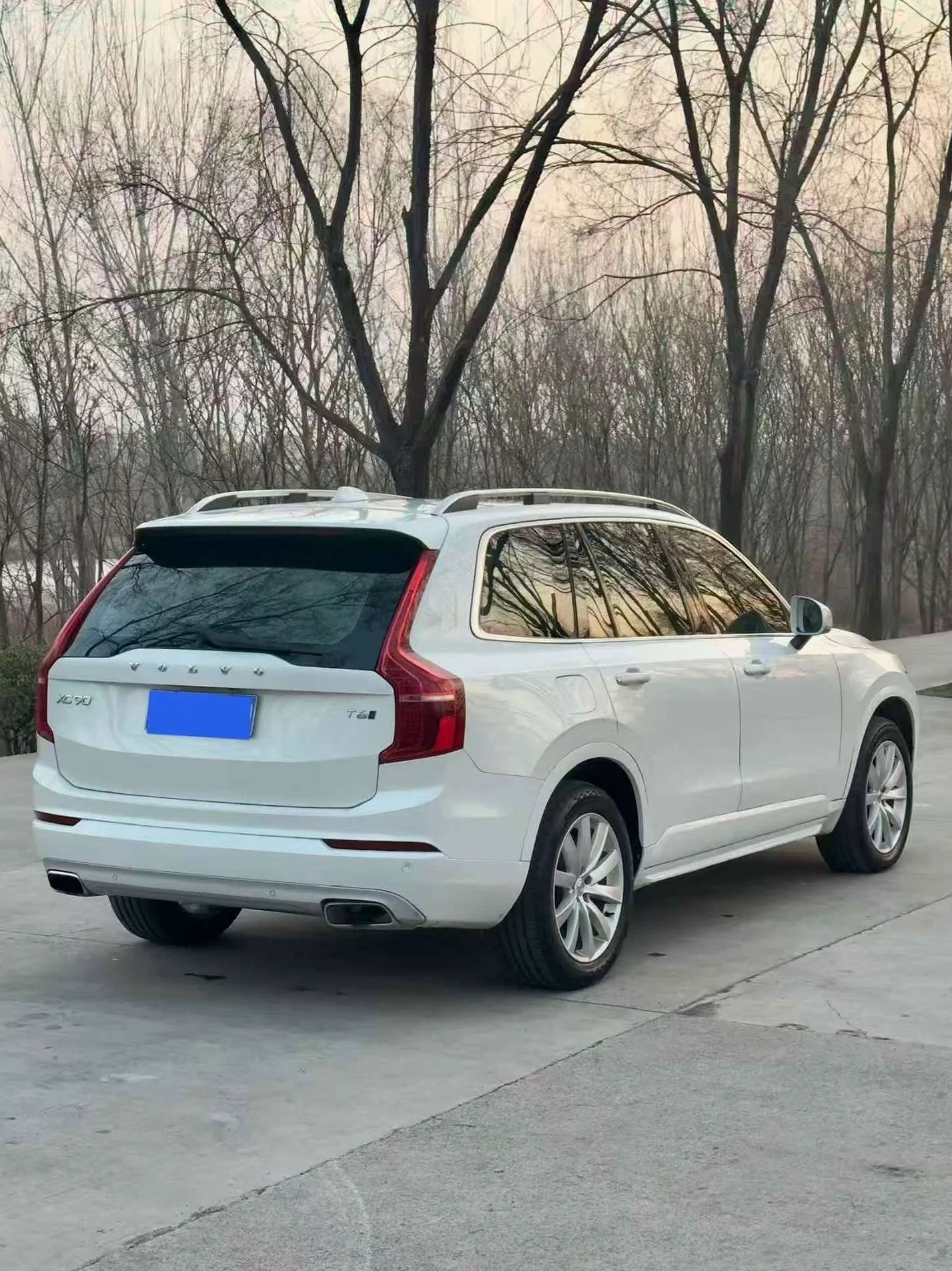 沃尔沃XC90 后面外观三