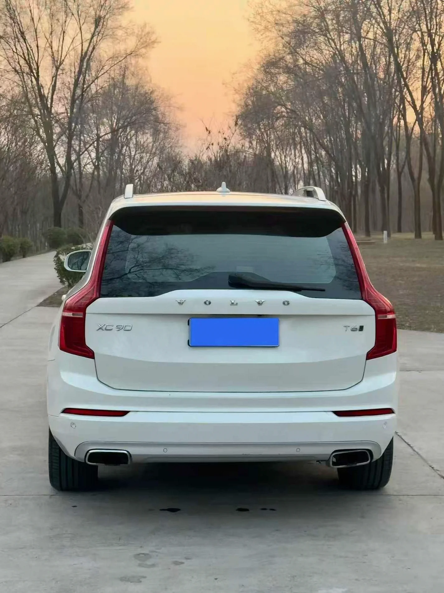 沃尔沃XC90 后面外观一