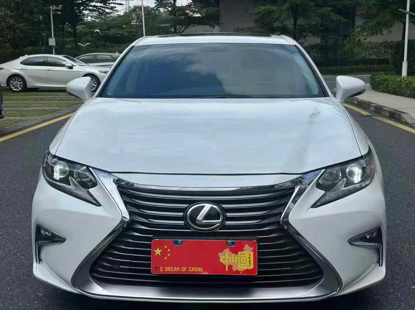 18年雷克萨斯ES200卓越版