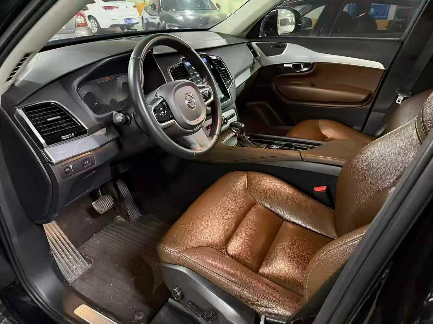 沃尔沃XC90 正面外观三