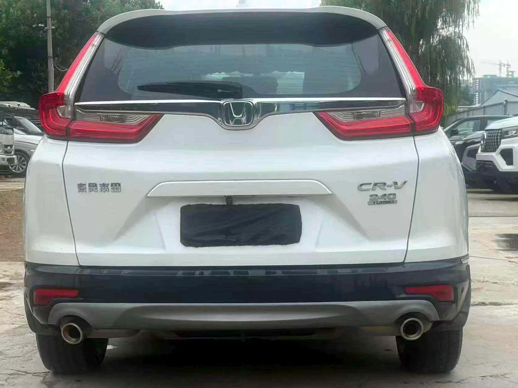 本田CRV 后面外观一