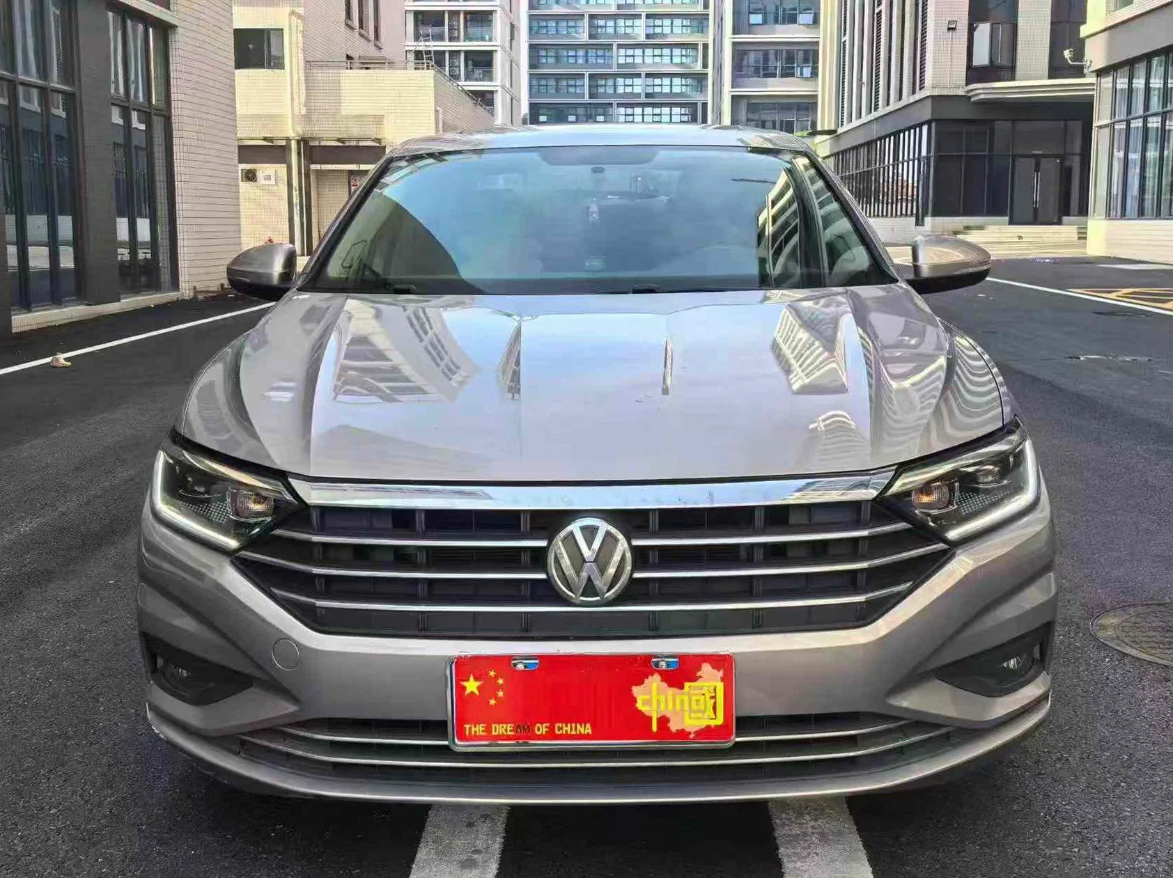 大众速腾 正面外观二