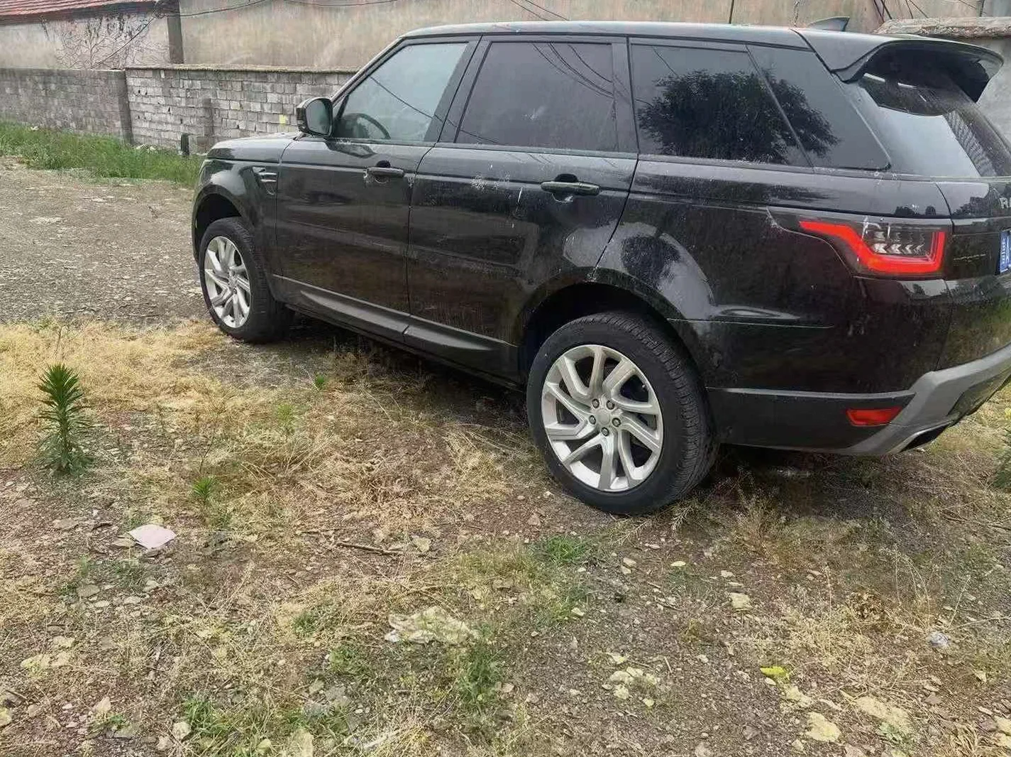路虎揽胜运动 后面外观一