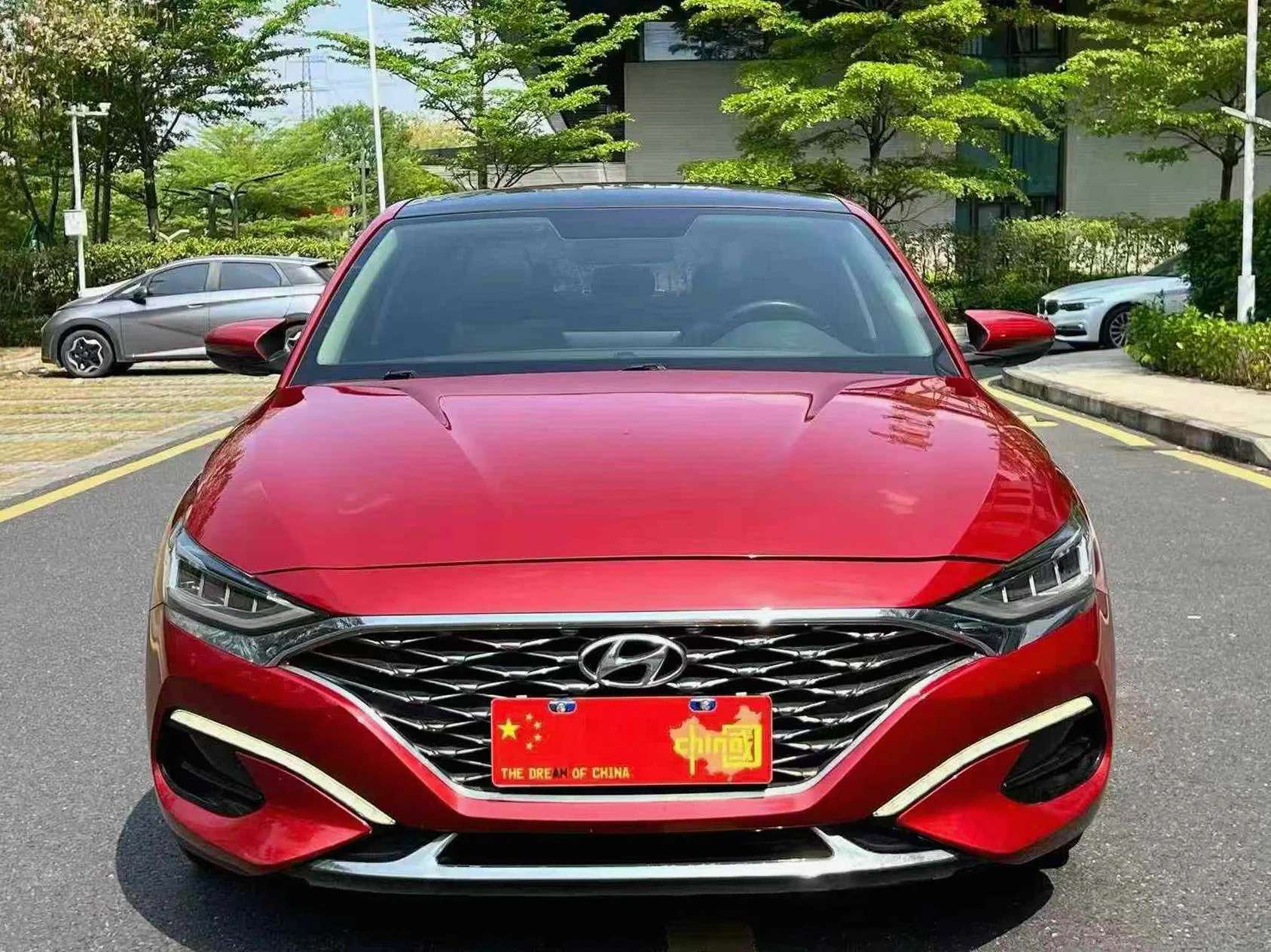 现代菲斯塔 正面外观二