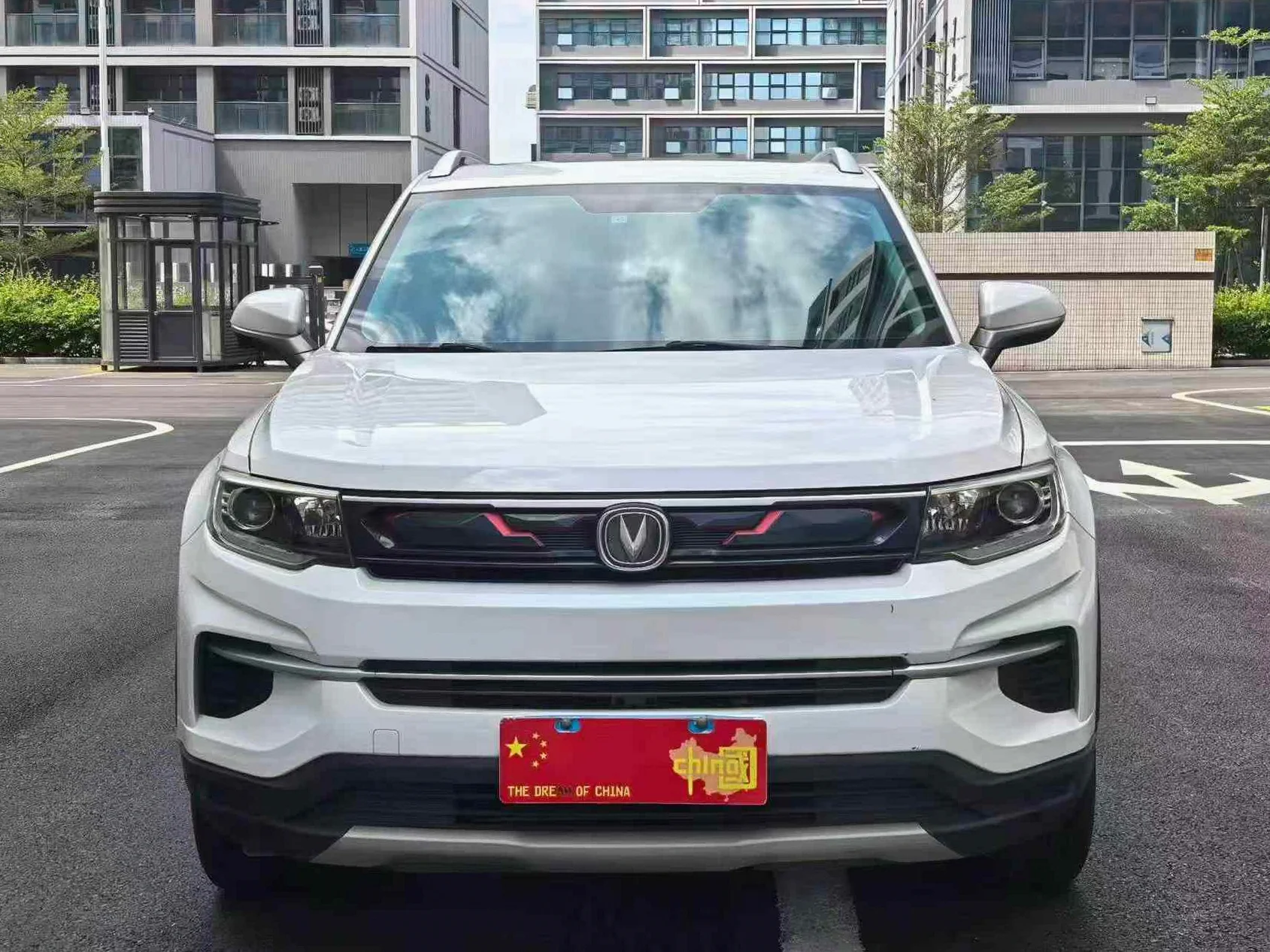 长安汽车CS35 正面外观二
