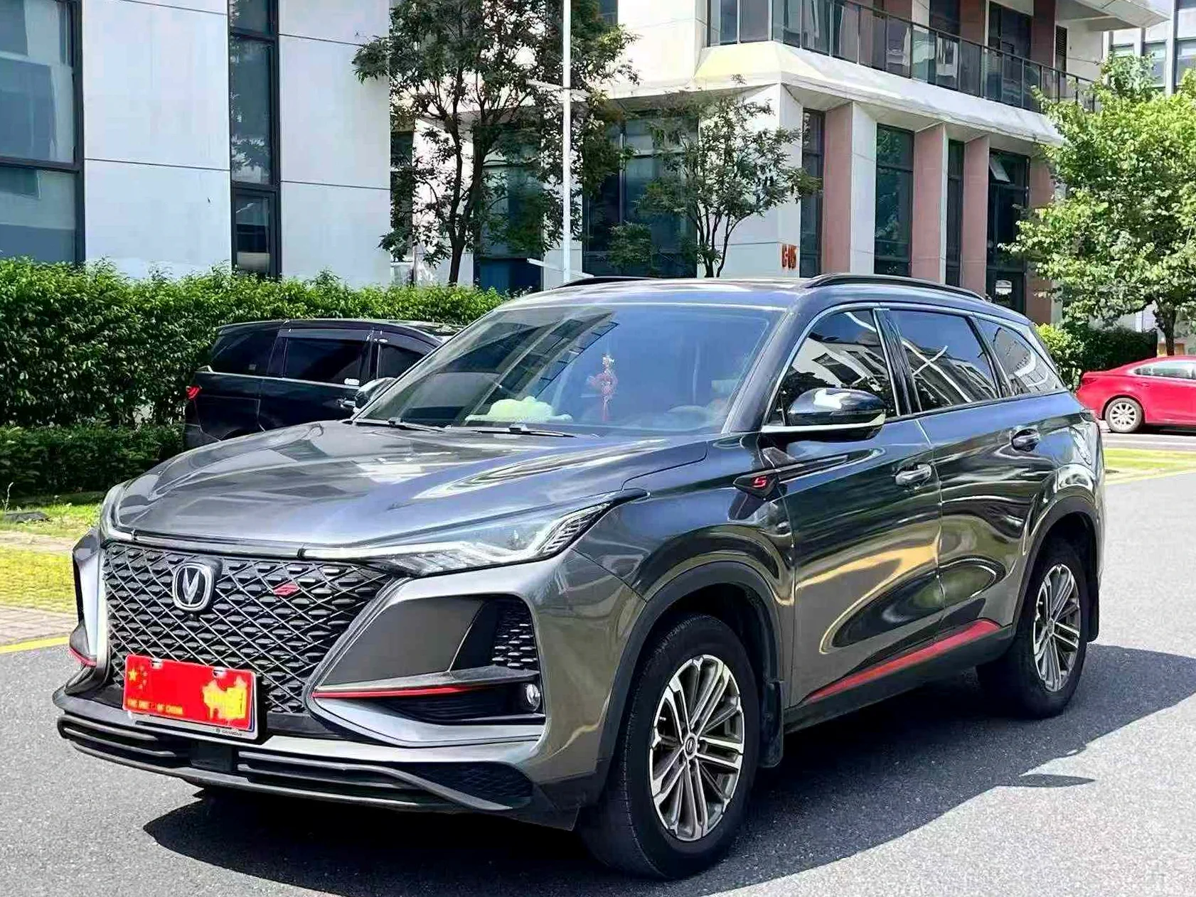 长安汽车CS75 正面外观三